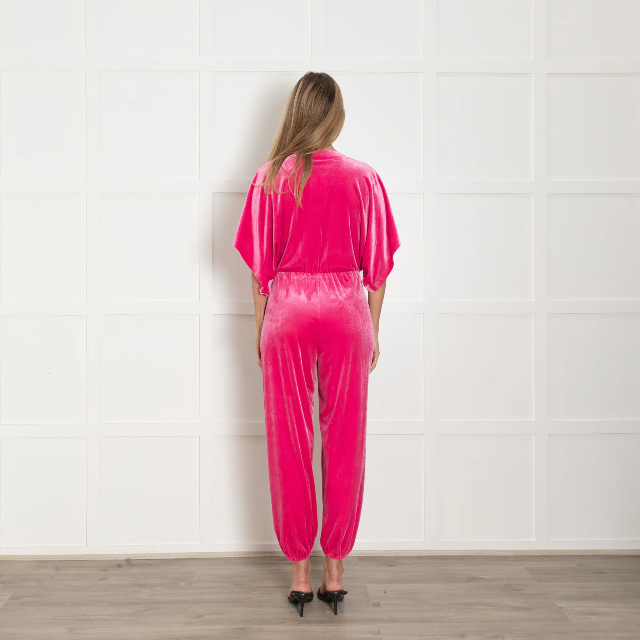 Norma Kamali Rose Pink Velvet Short Sleeve Jumpsuit - Image 5