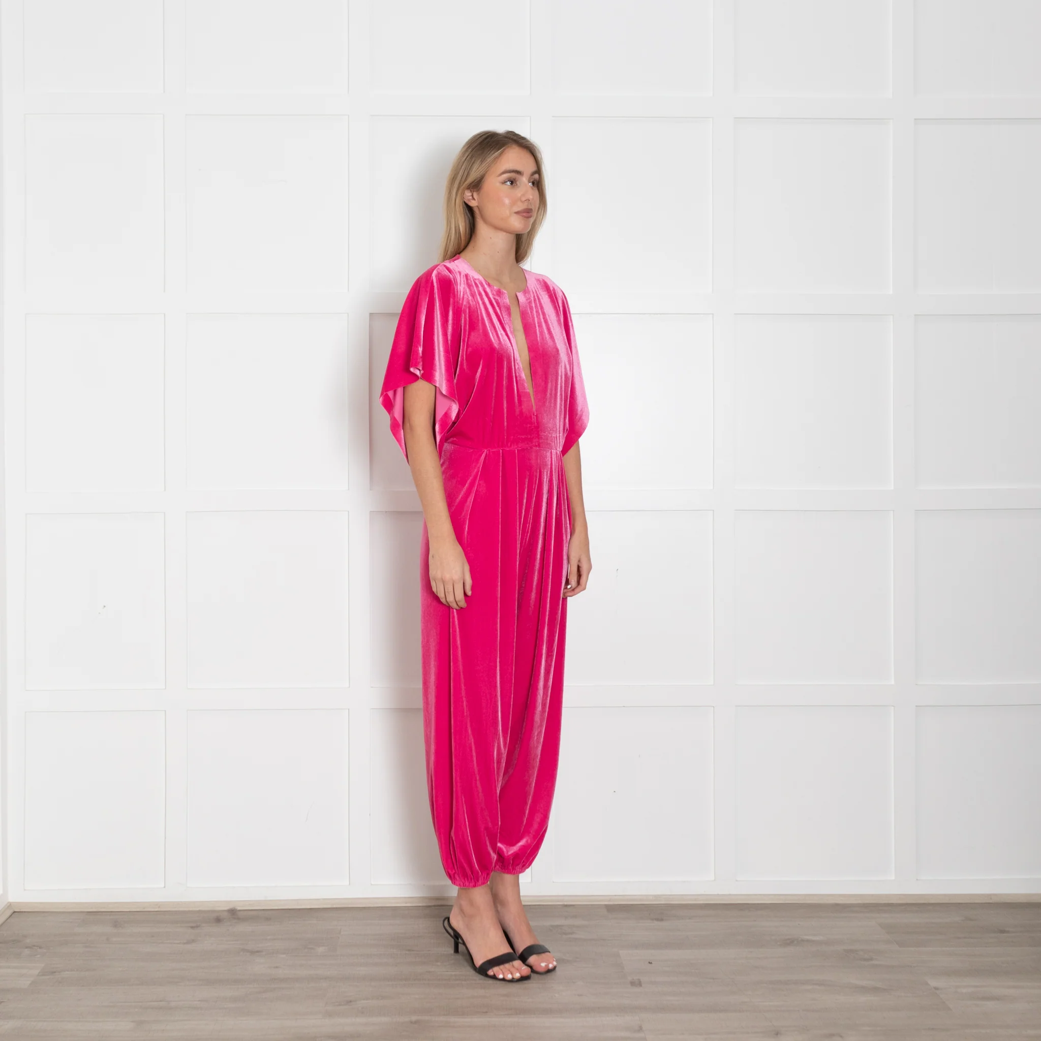Norma Kamali Rose Pink Velvet Short Sleeve Jumpsuit - Image 7