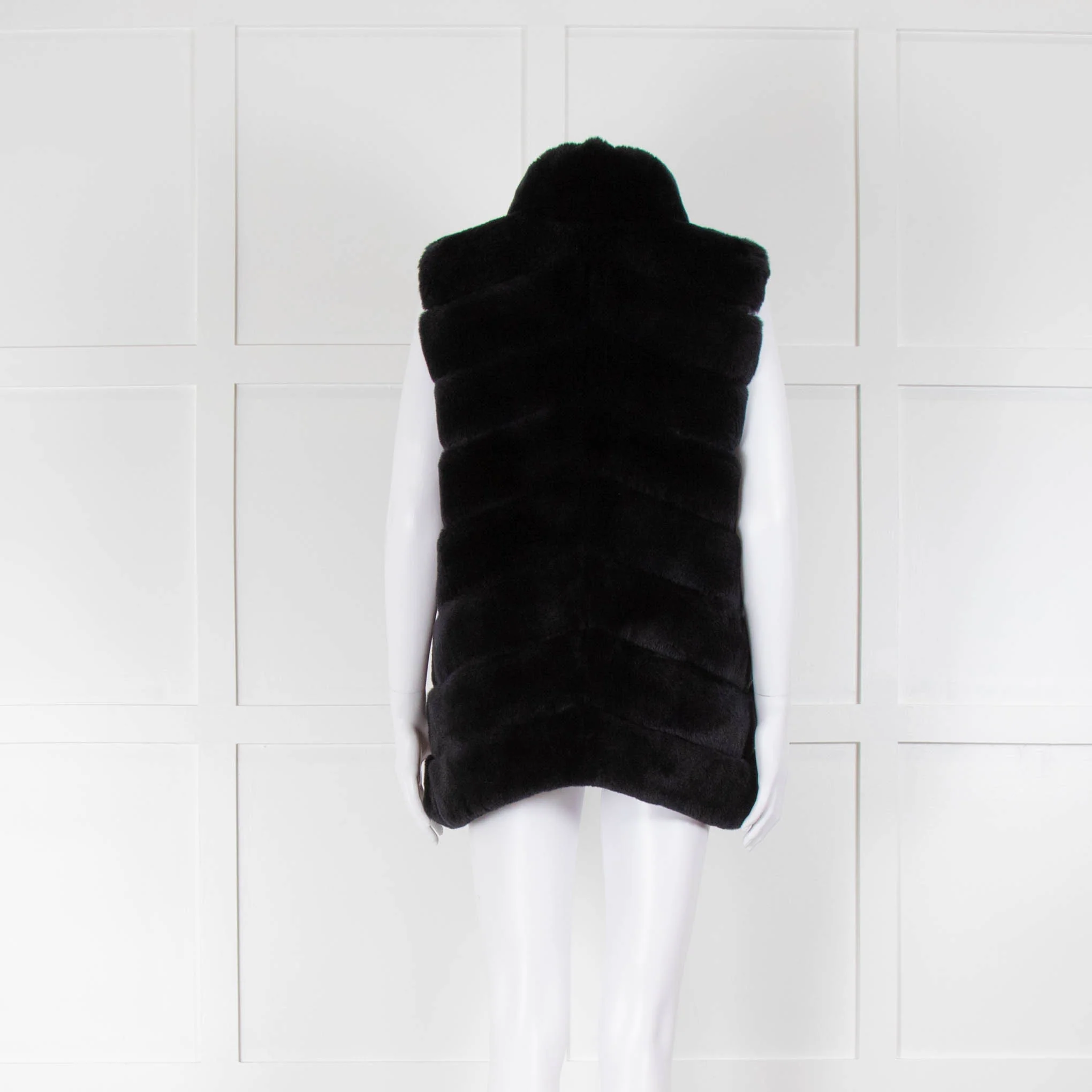 N.Peal Black Rex Rabbit Fur Reversible Gilet - Image 3