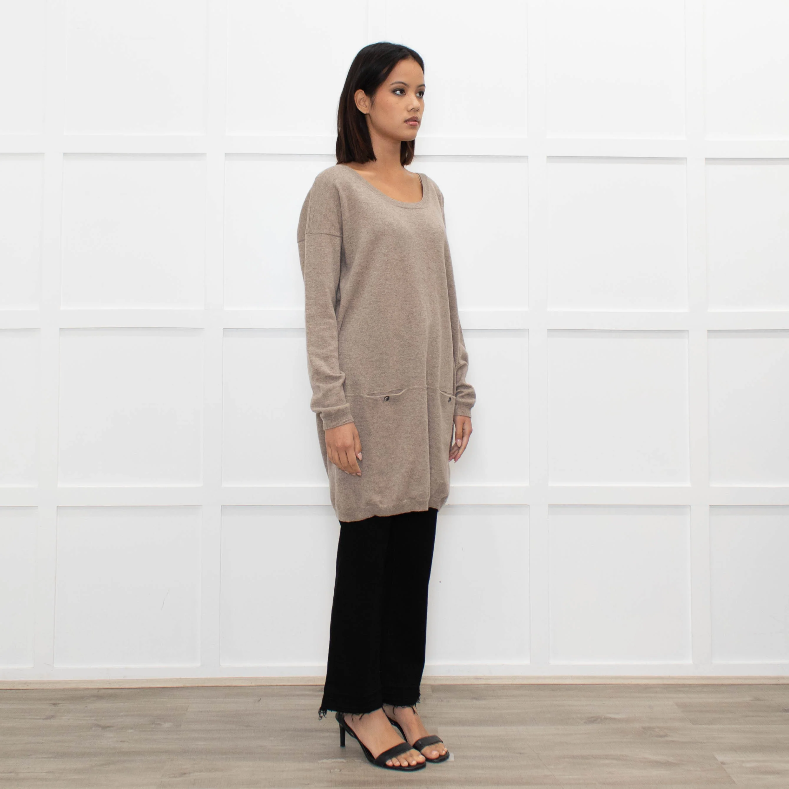 N.Peal Light Brown Cashmere Front Pocket Long Sweater - Image 3