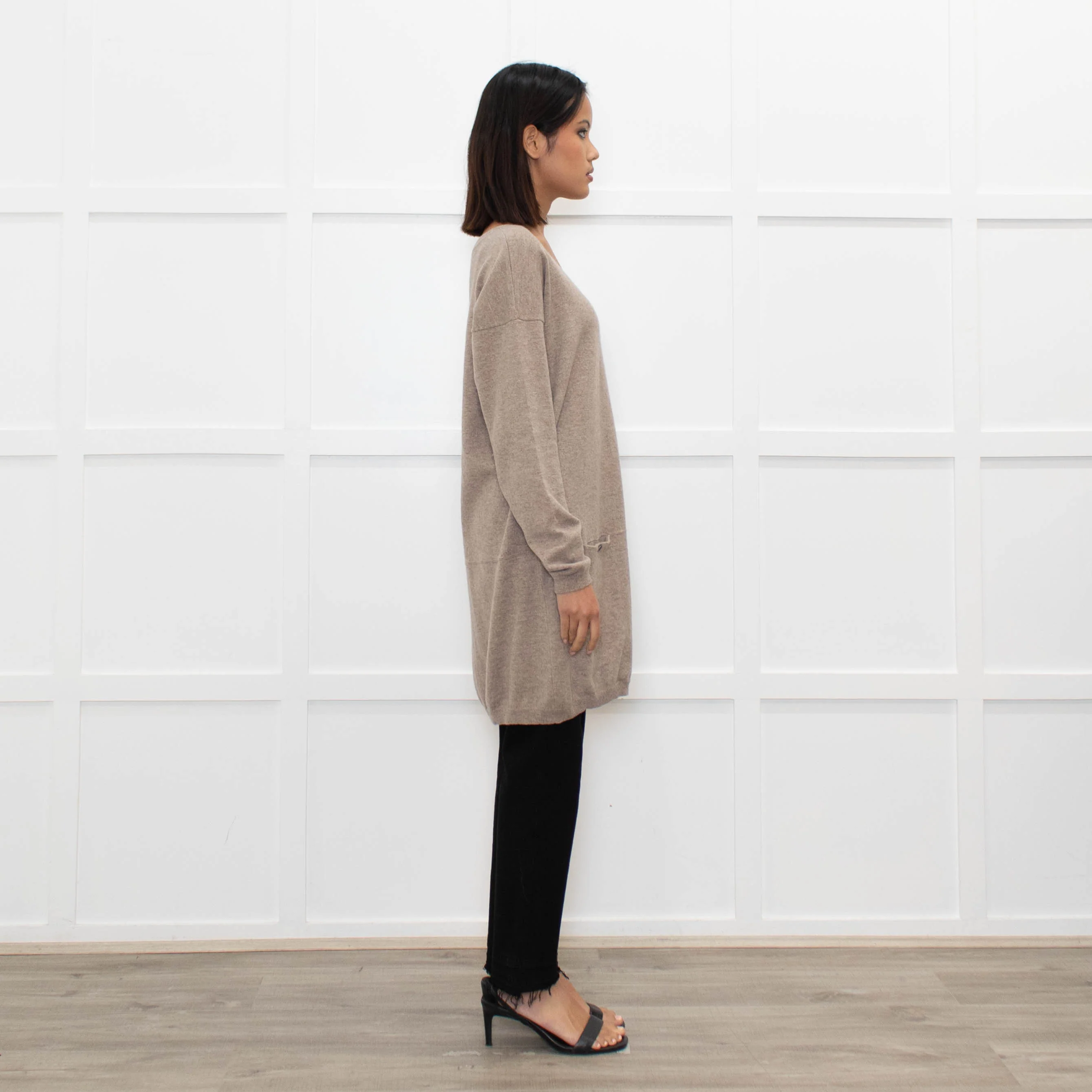 N.Peal Light Brown Cashmere Front Pocket Long Sweater - Image 4