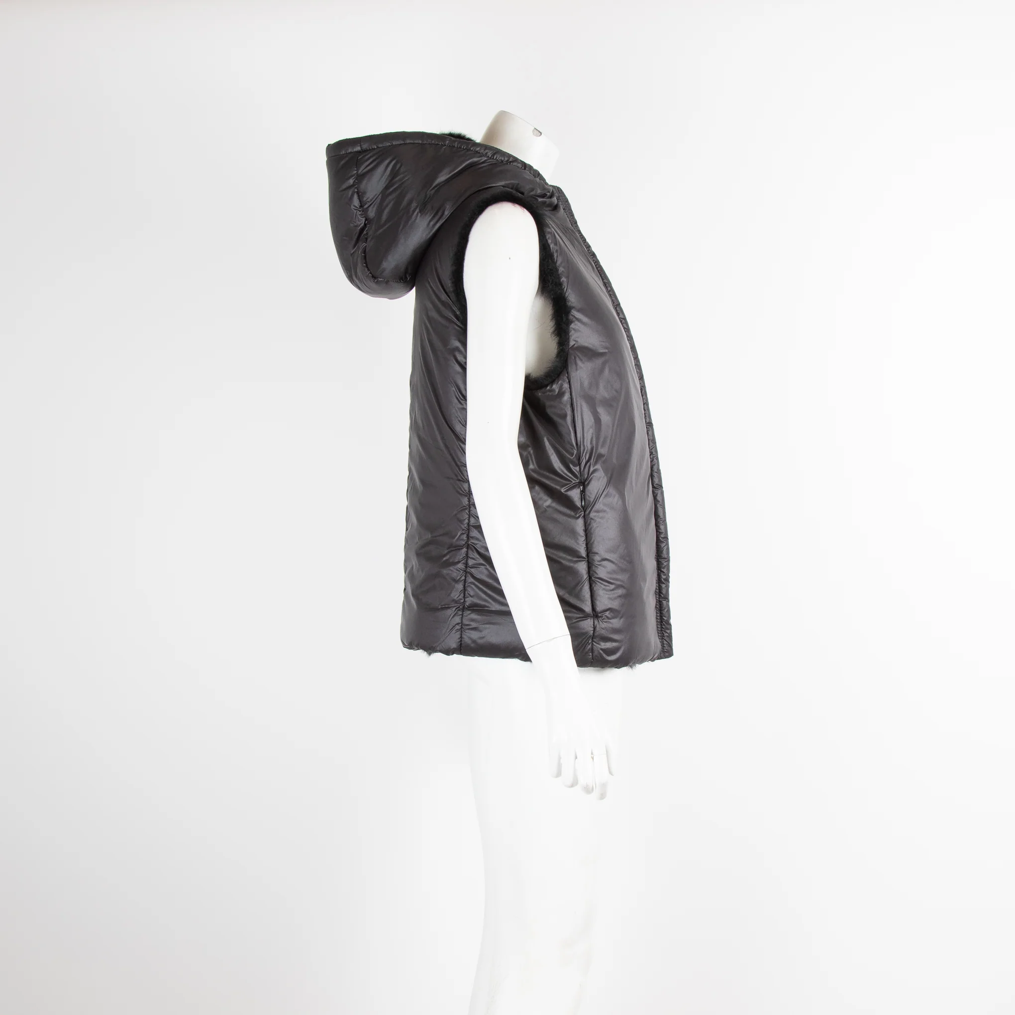 Oakwood Reversible Black Fur Gilet - Image 2