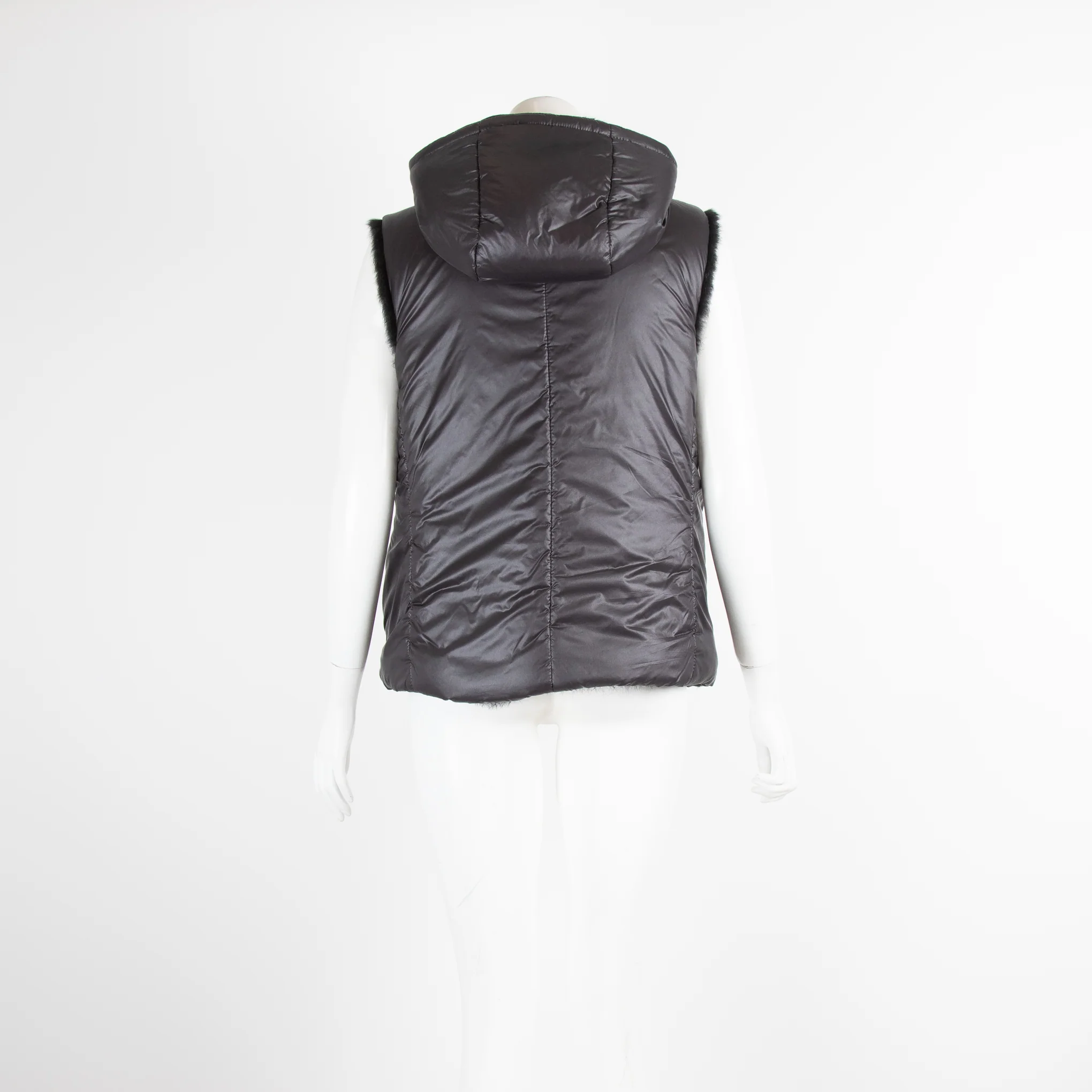 Oakwood Reversible Black Fur Gilet - Image 3