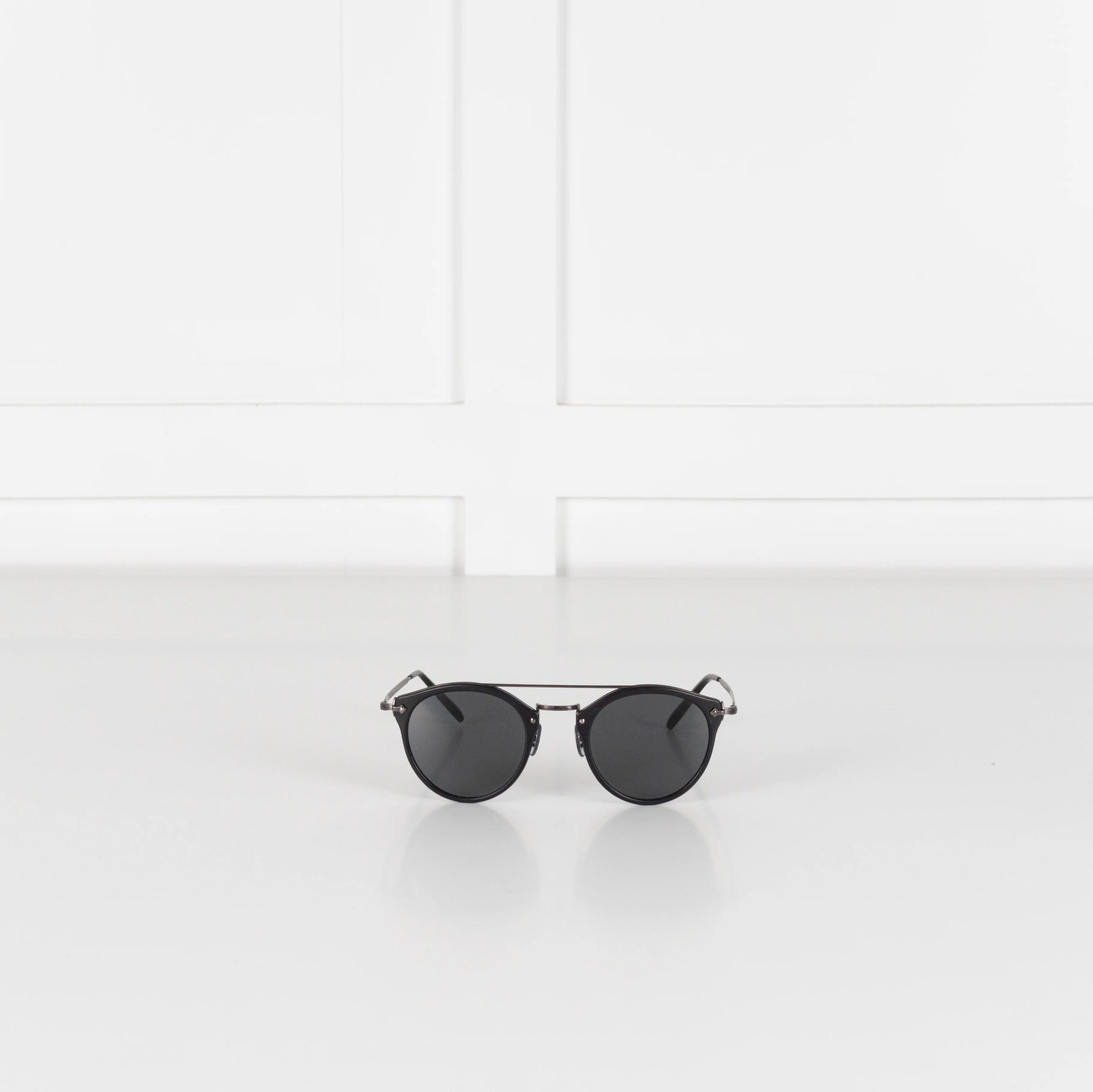 Oliver Peoples Black Remick Sunglasses - Image 3