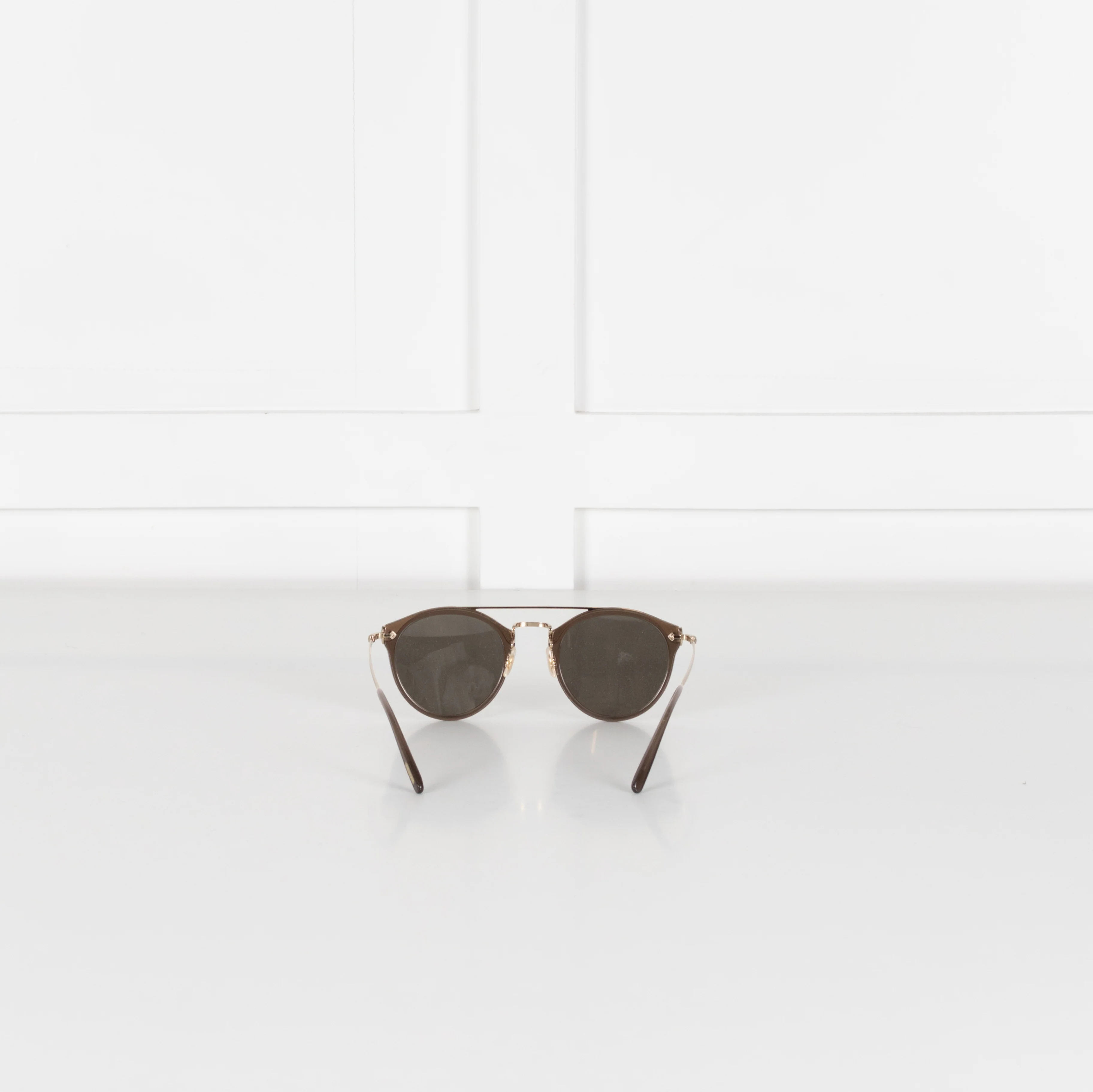 Oliver Peoples Grey Remick Sunglasses - Image 5