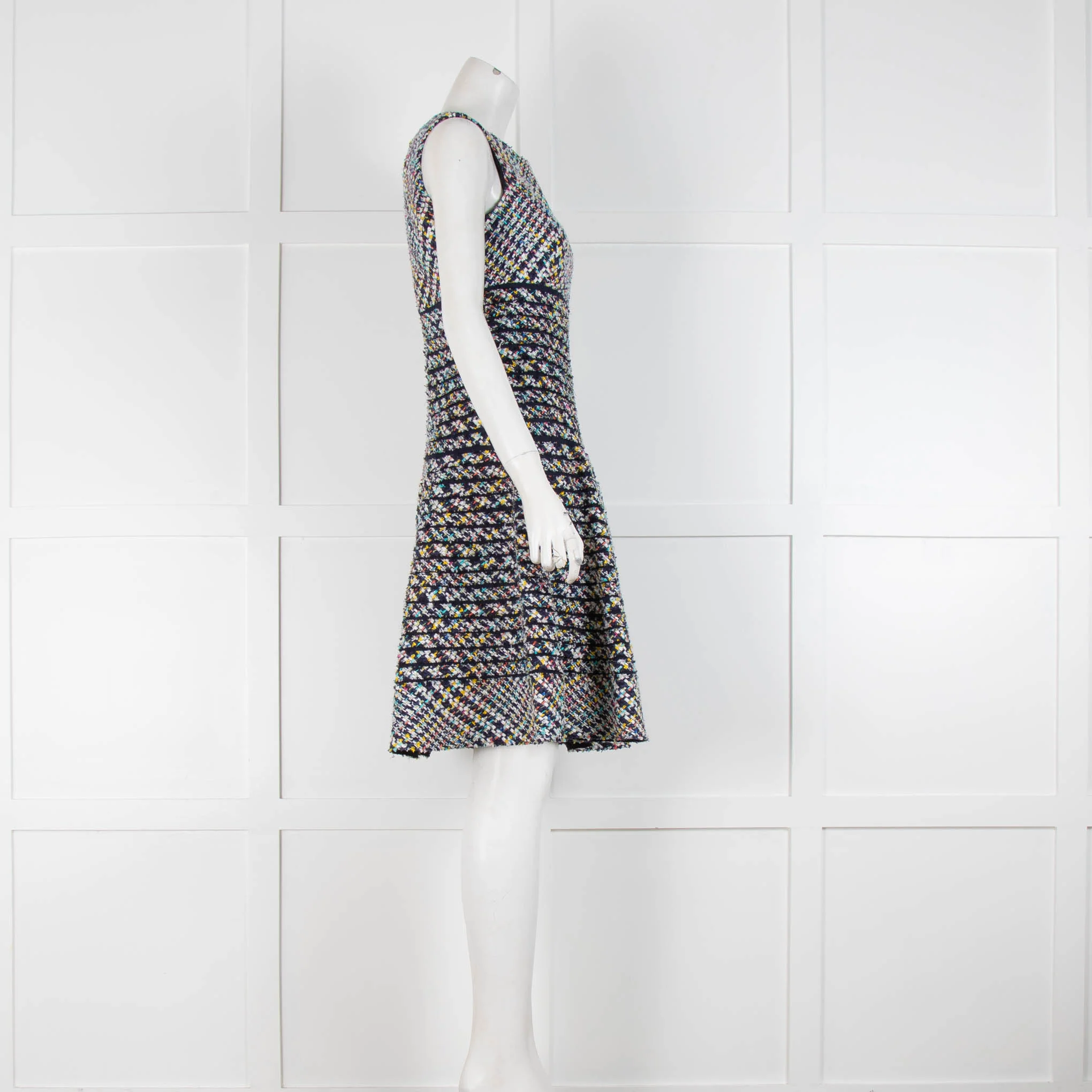 Oscar De La Renta Navy White Tweed Sleeveless Dress - Image 2