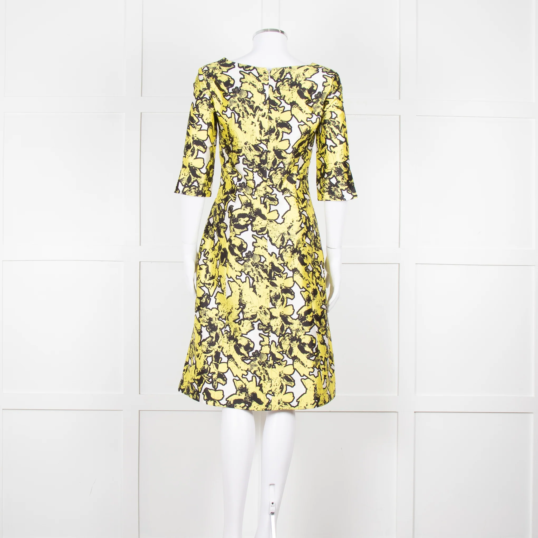 Oscar De La Renta White Yellow Black Silk 3/4 Sleeve Dress - Image 5