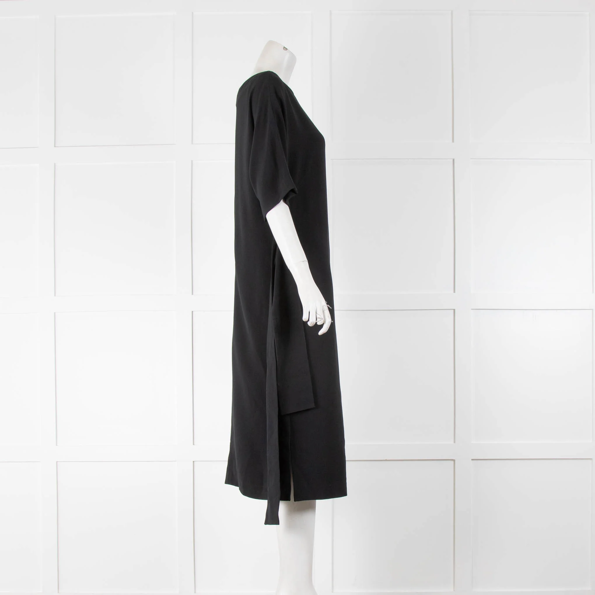Osman Black Short Sleeve Dress with Attached Belt - Image 2