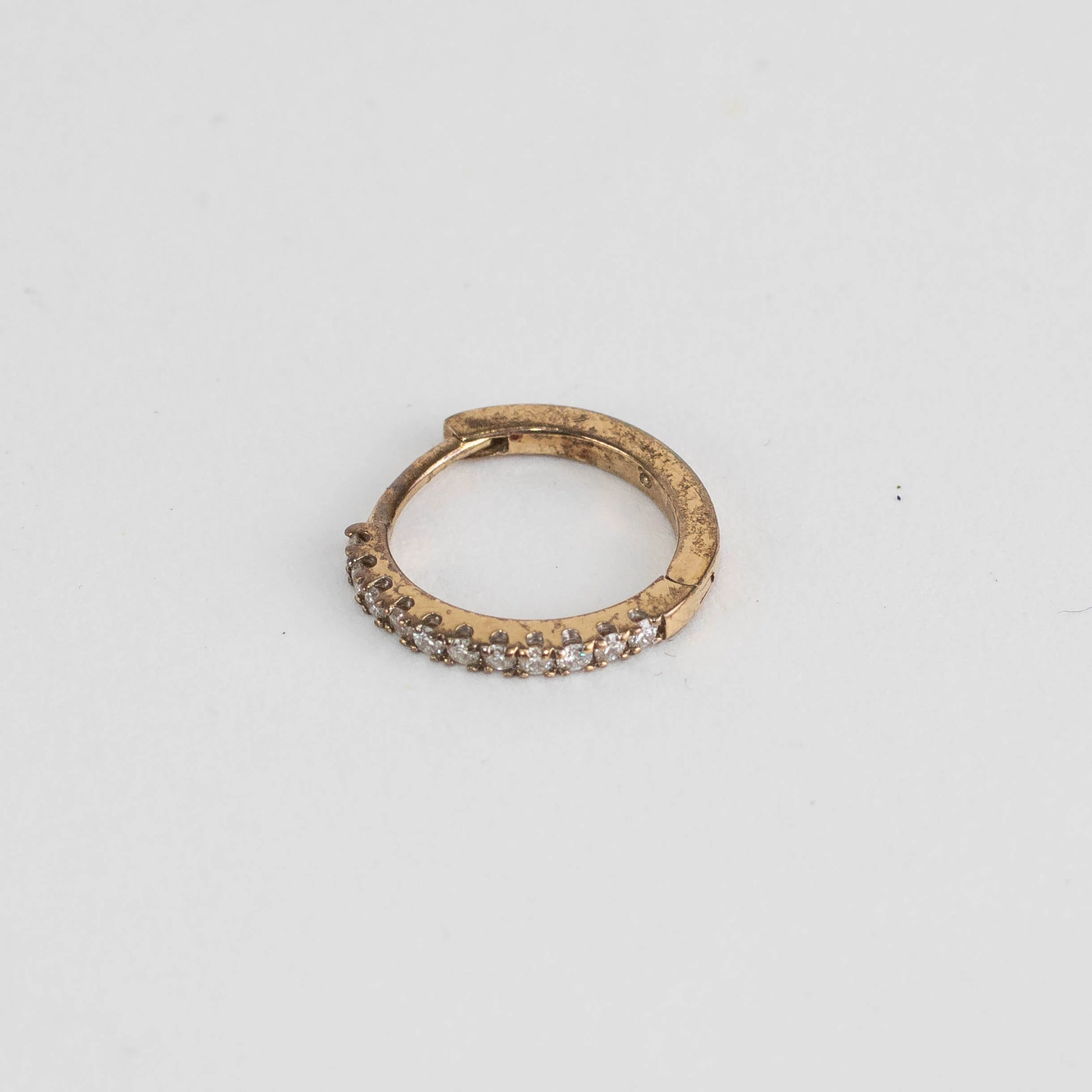 Otiumberg Diamond and Yellow Gold Hoop