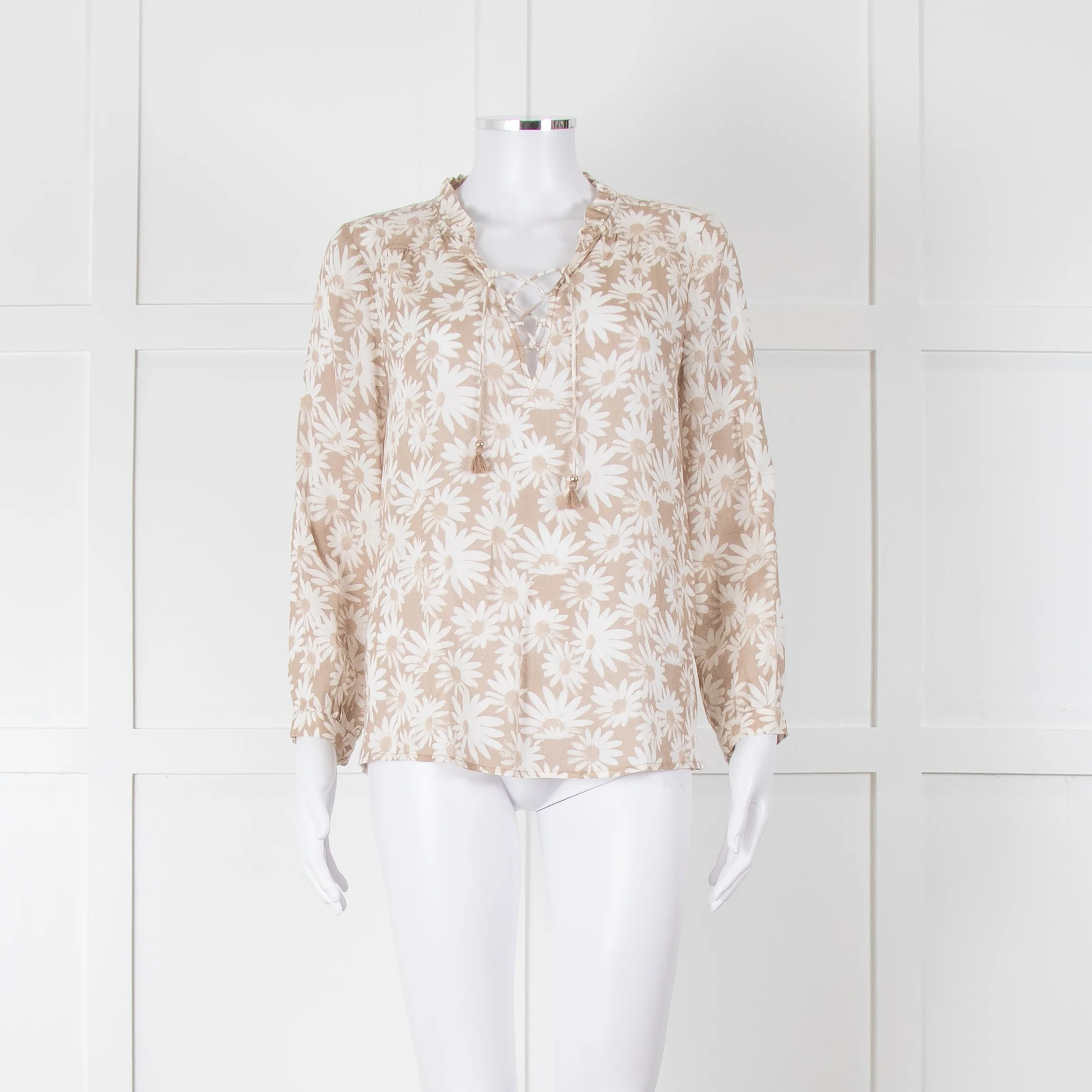 Paige Beige And White Daisy Print Top