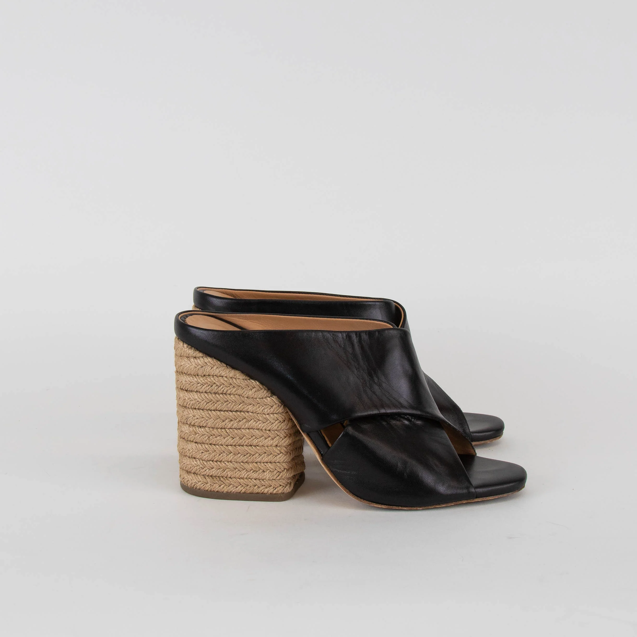 Paloma Barcelo Black Sandals With Rope Thread Heel - Image 6