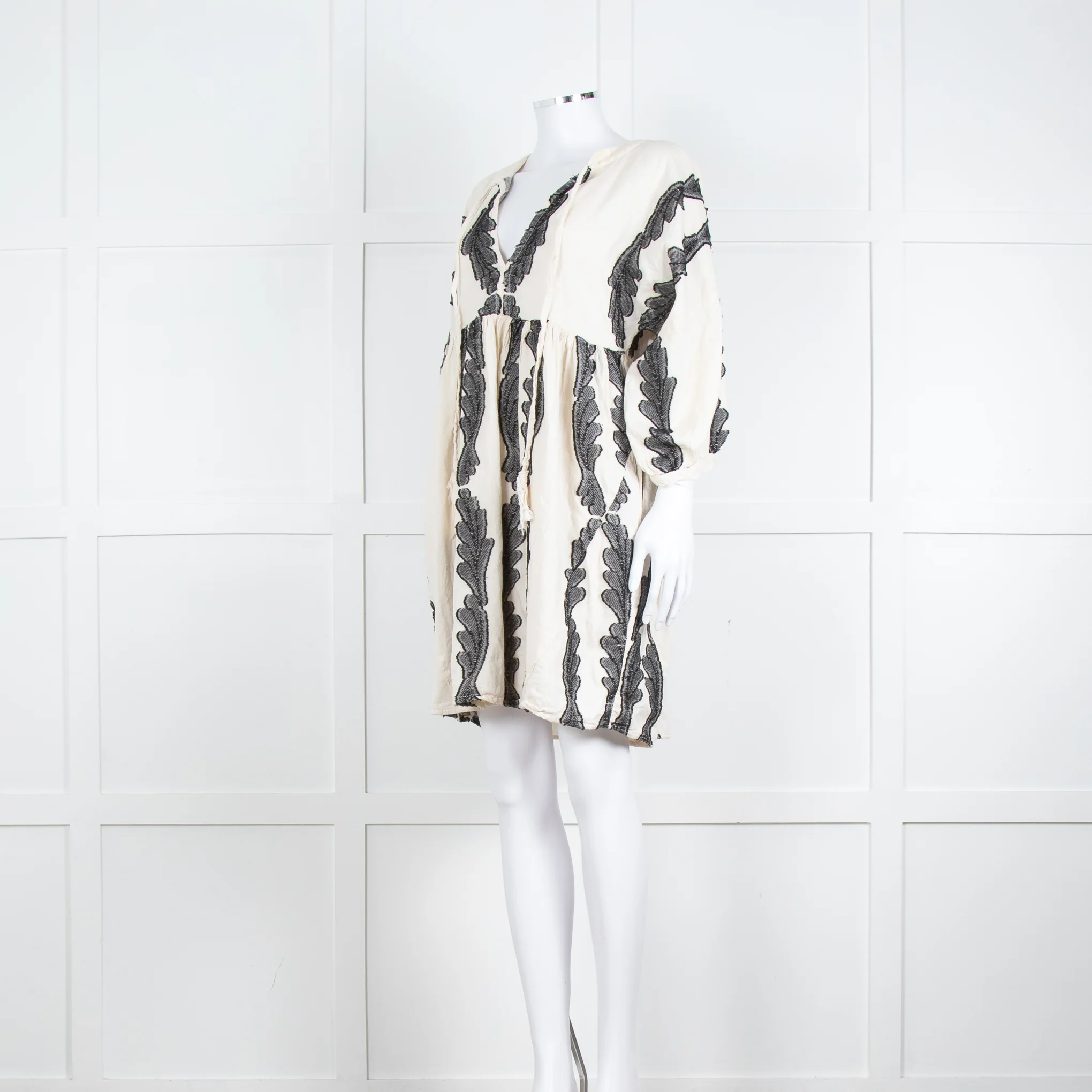 Pearl & Caviar Cream Black Cotton Long Sleeve Short Dress - Image 2