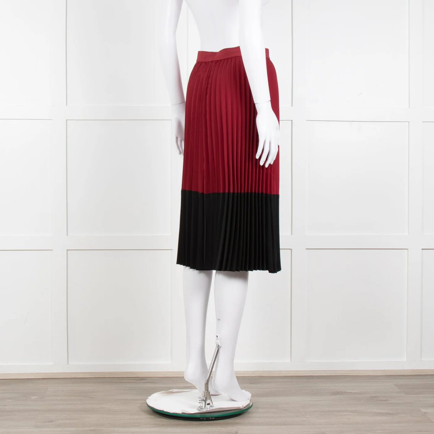 Pinko Burgundy Pleated Skirt With Black Hem - Image 6