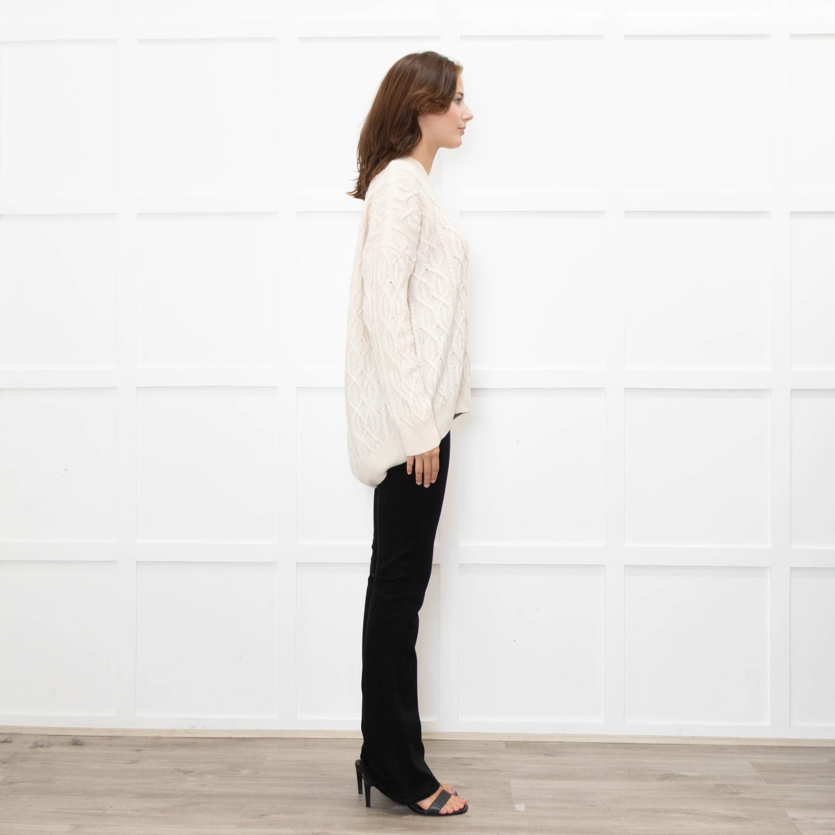 Podeny Cream Wool & Cashmere Mix Cable Knit Crew Neck Jumper - Image 6