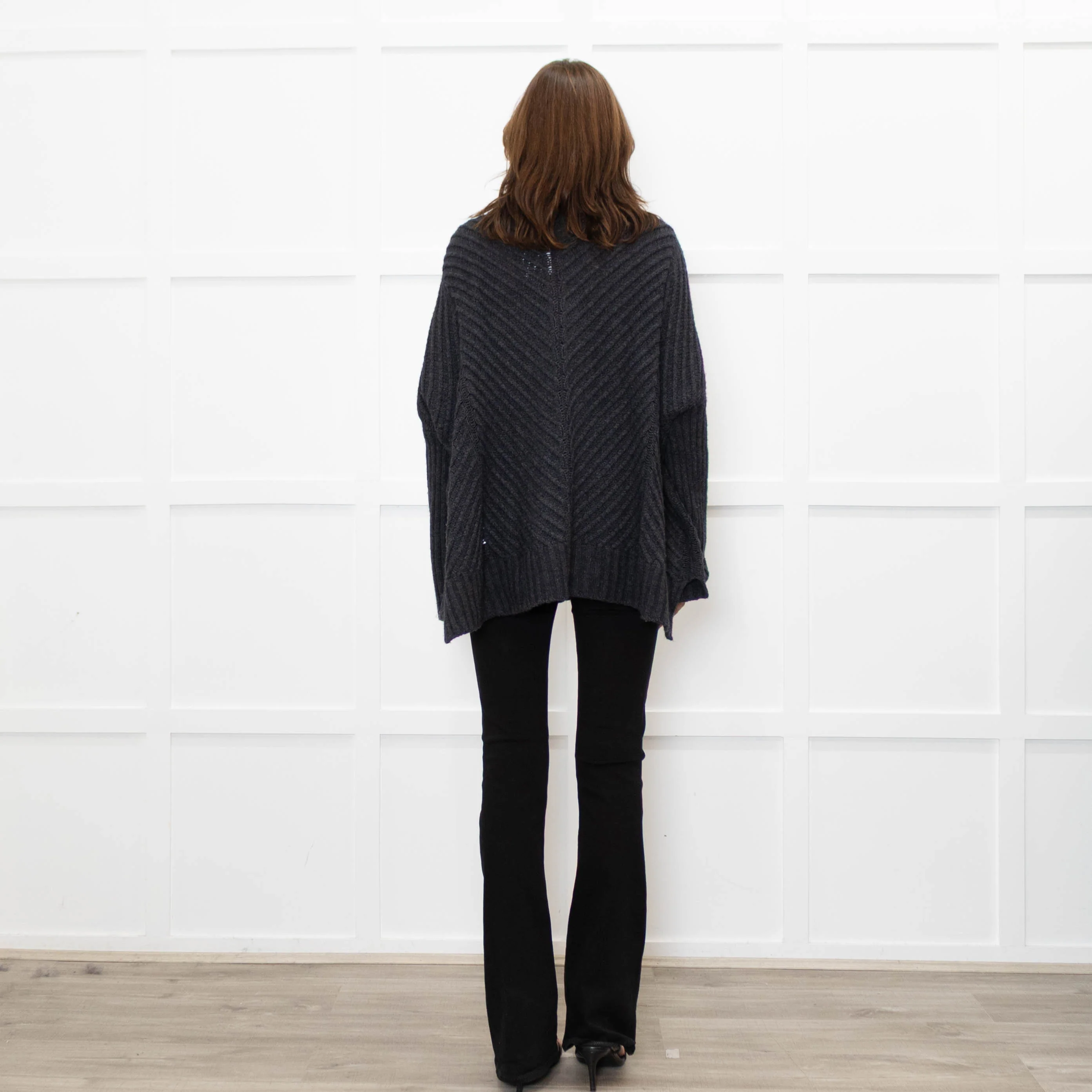 Podeny Dark Grey Chunky Knit Polo Neck - Image 5