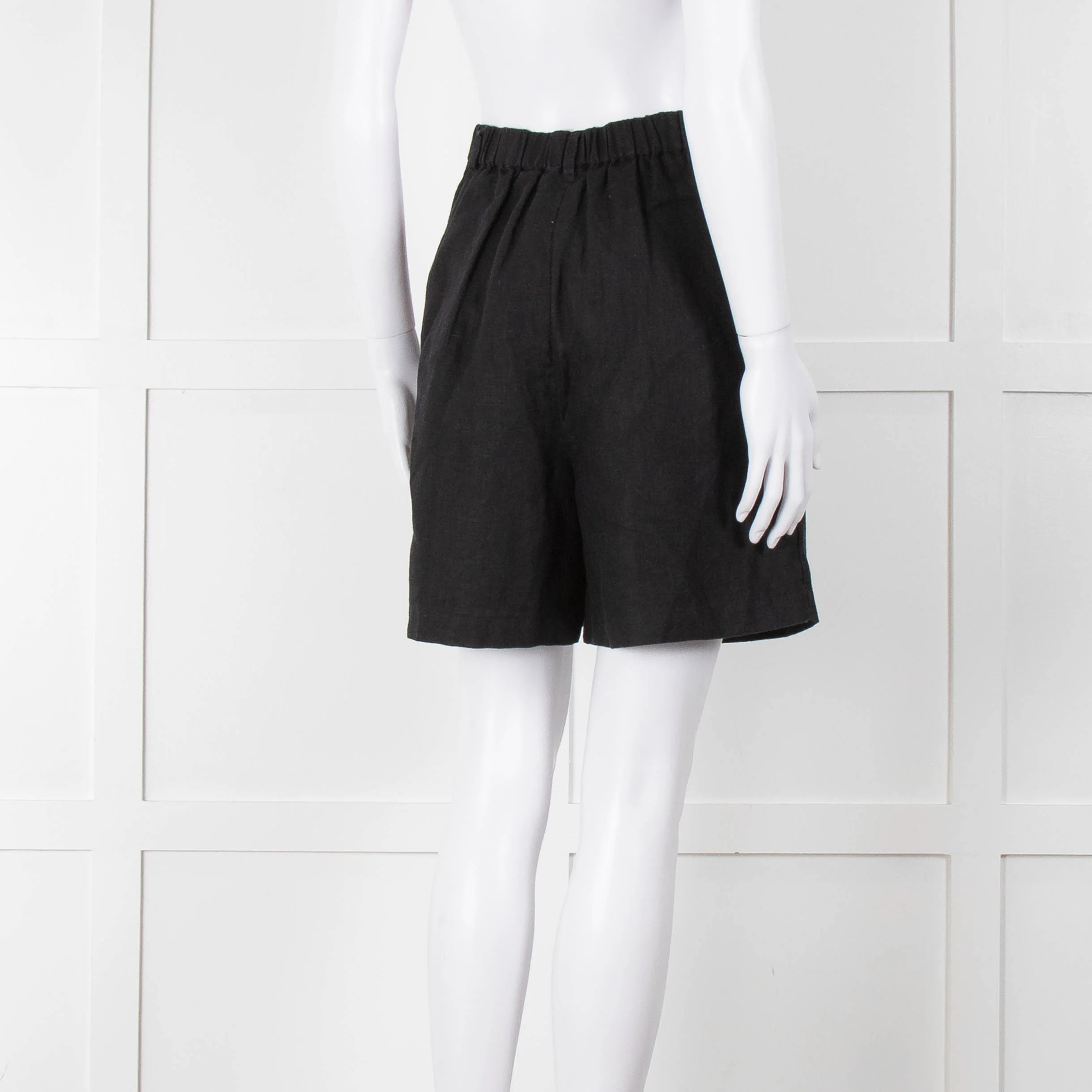 Posse Black Linen Pleated Front Shorts - Image 4