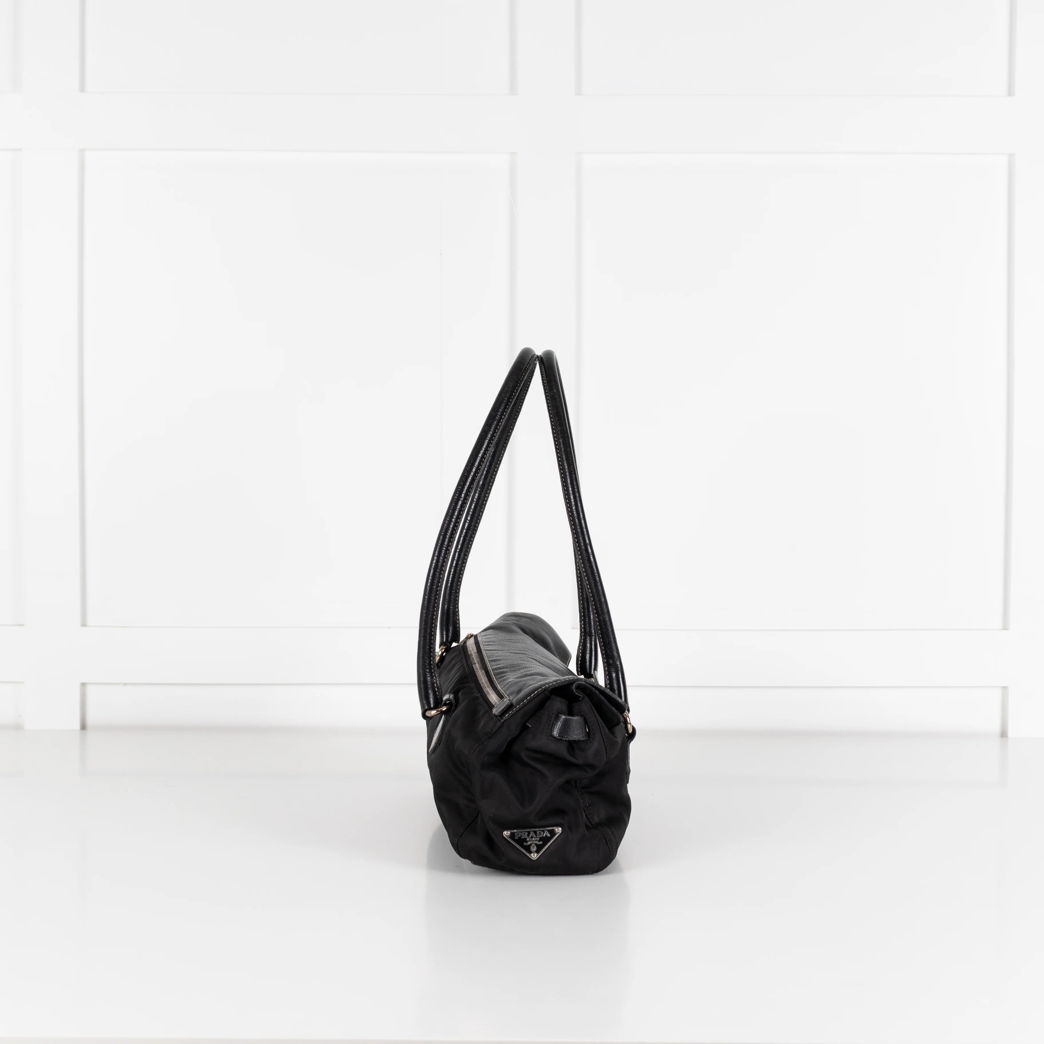 Prada Black Leather Nylon Vintage Shoulder Bag - Image 4
