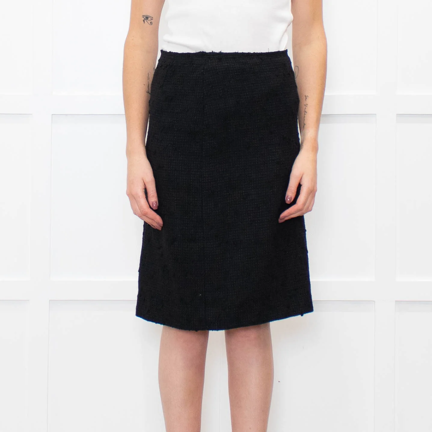 Prada Black Textured Wool Pencil Skirt - Image 2
