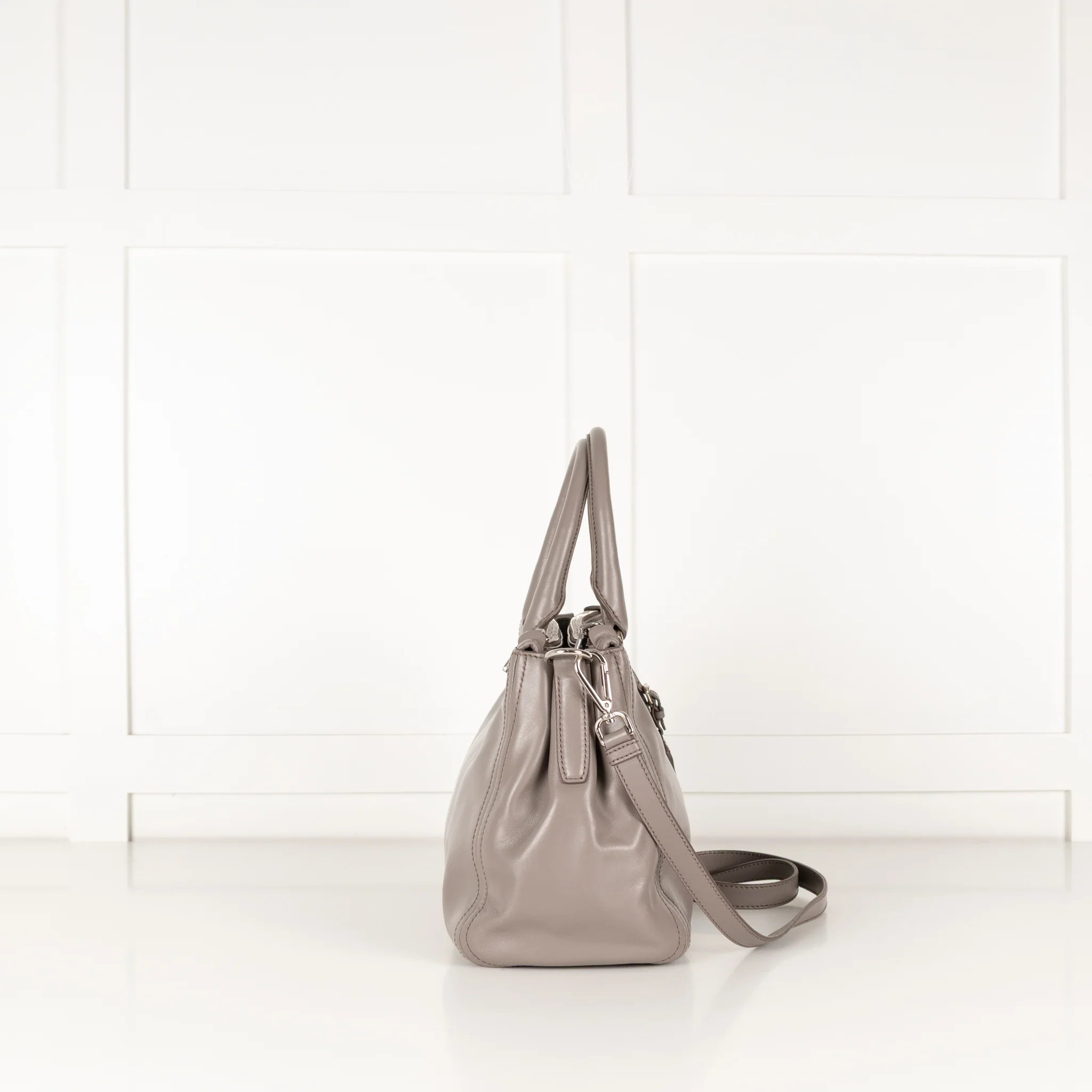 Prada Grey Leather Shoulder Strap Handbag - Image 7