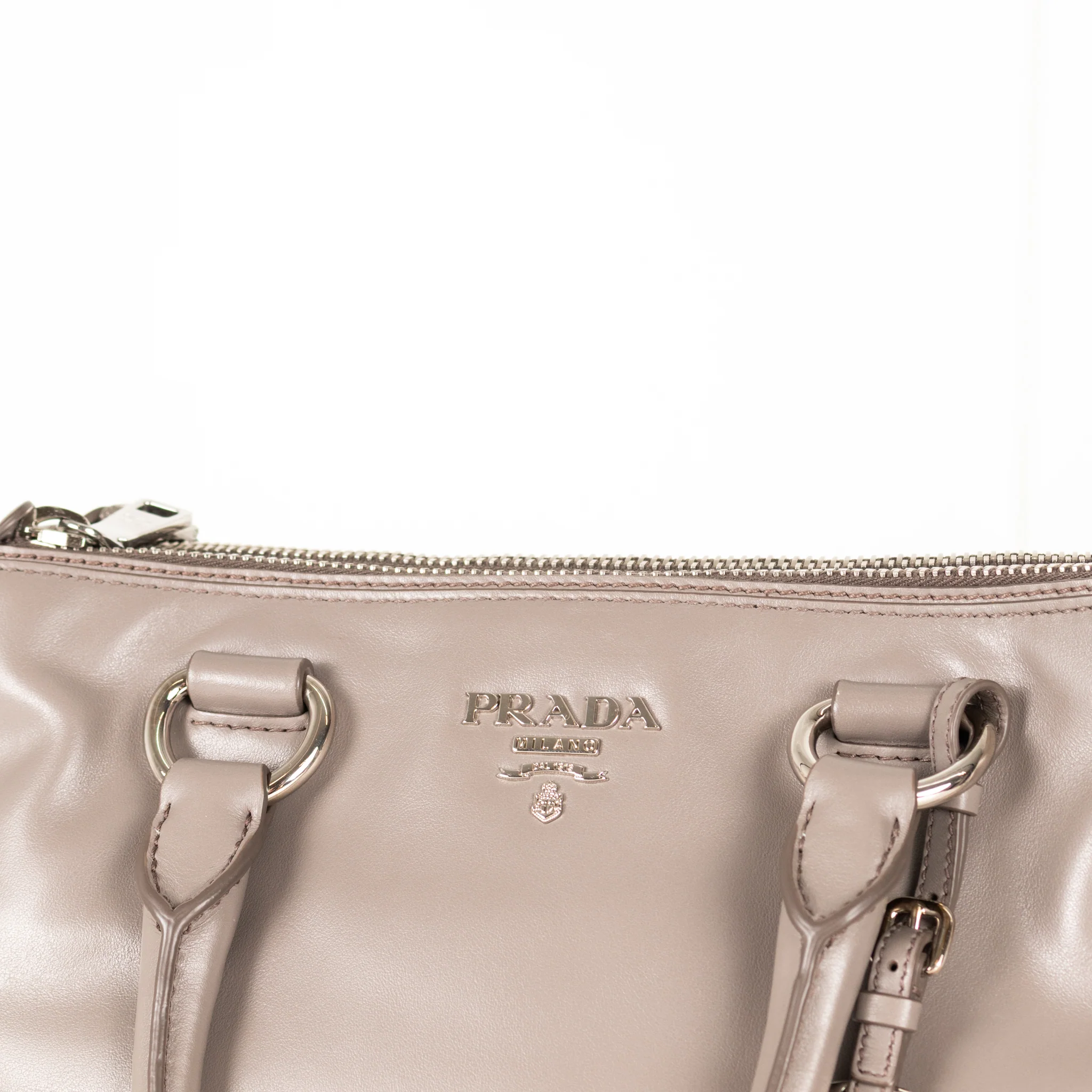 Prada Grey Leather Shoulder Strap Handbag - Image 9