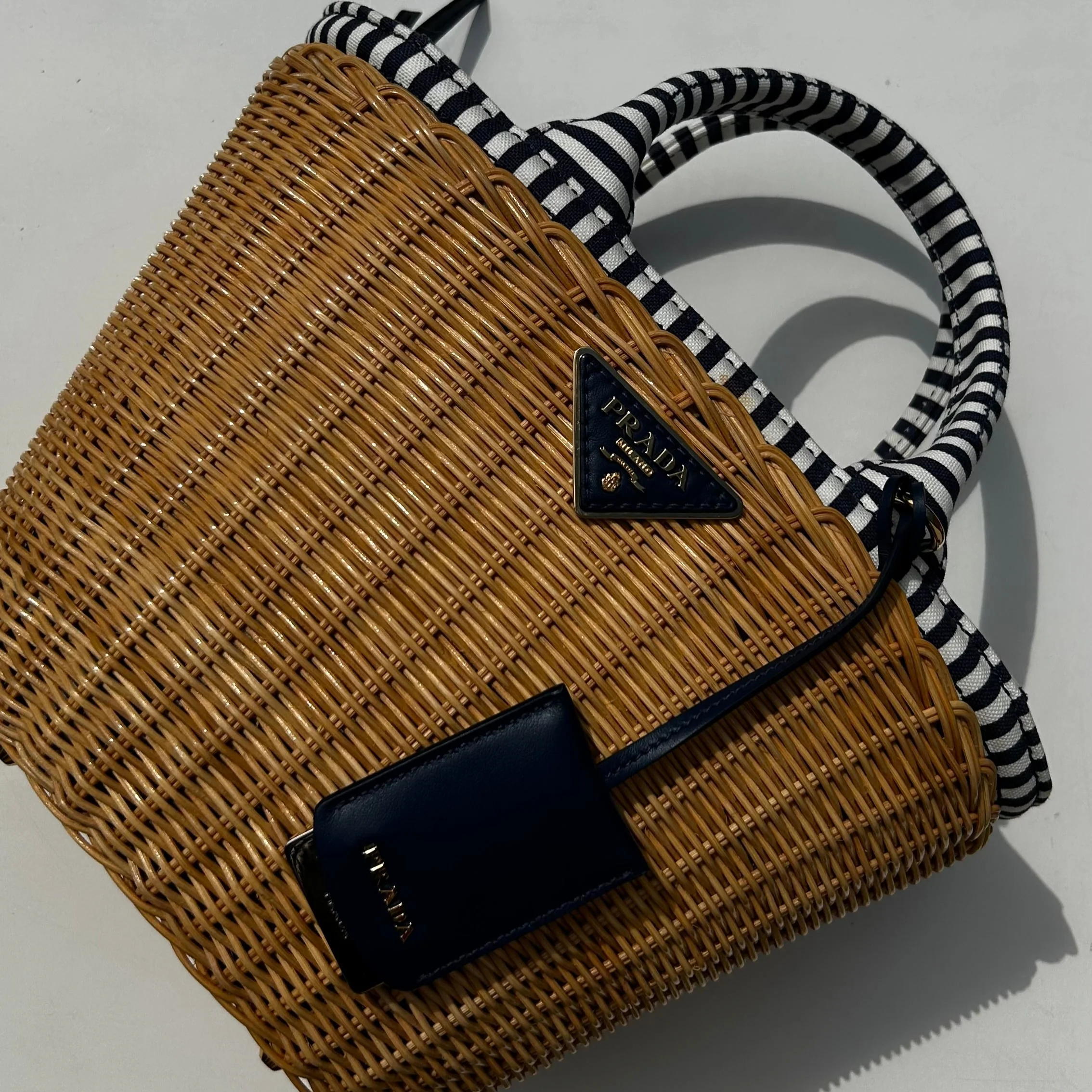 Prada Midollino Blue Wicker Crossbody Bag - Image 2