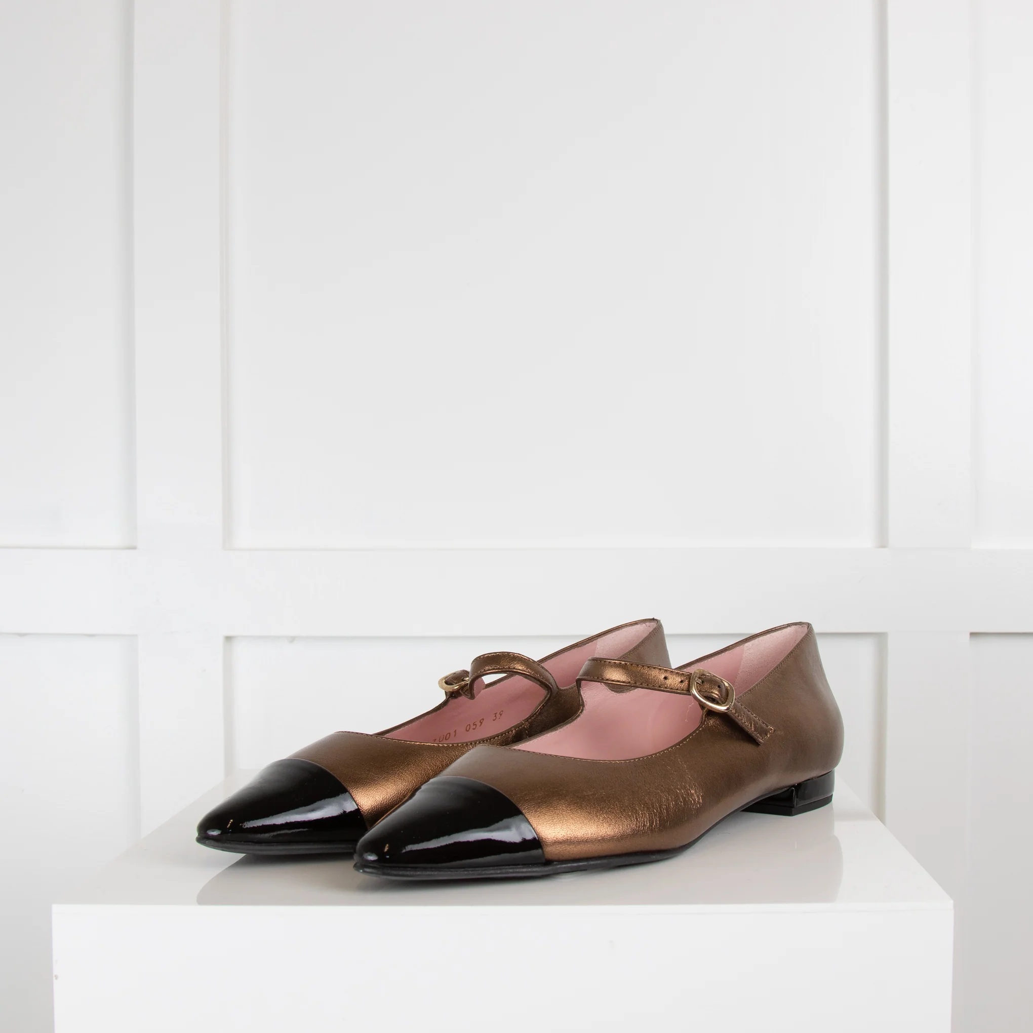 Pretty Ballerinas Bronze Buckle Shoe with Patent Toe