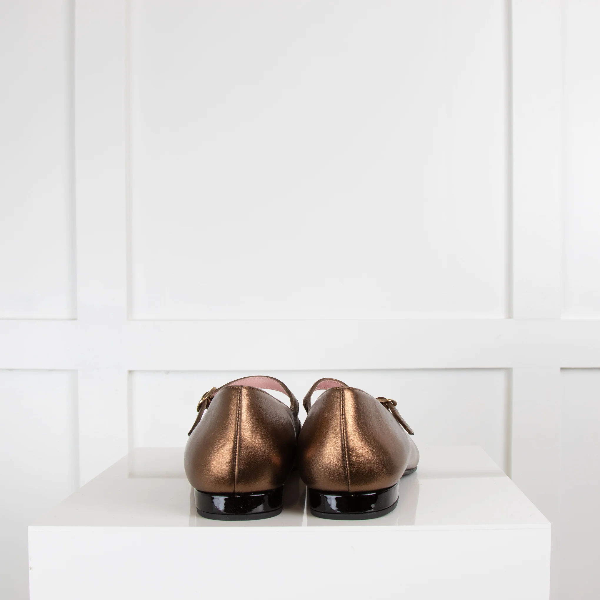 Pretty Ballerinas Bronze Buckle Shoe with Patent Toe - Image 4