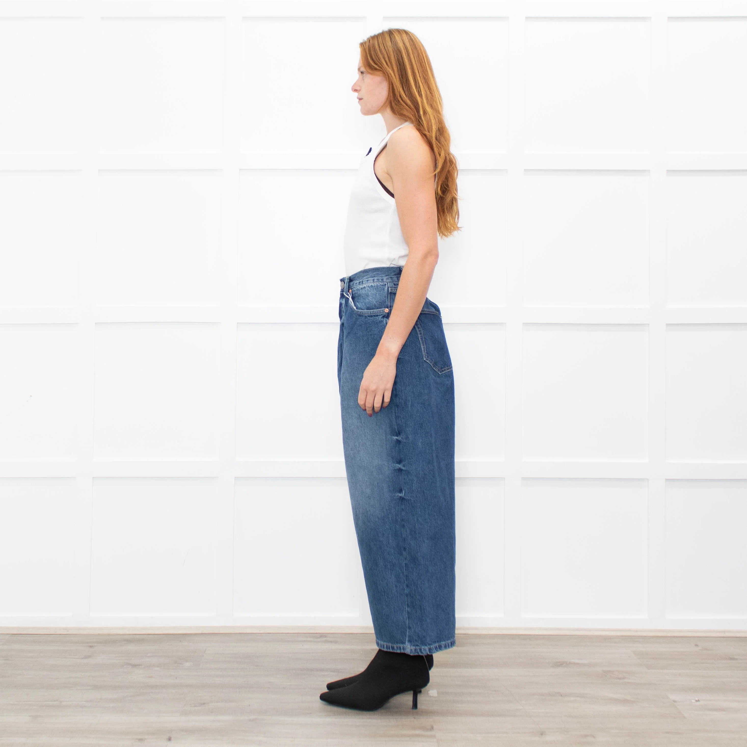 Raey Blue Pleated Waist Cropped Jeans - Image 4