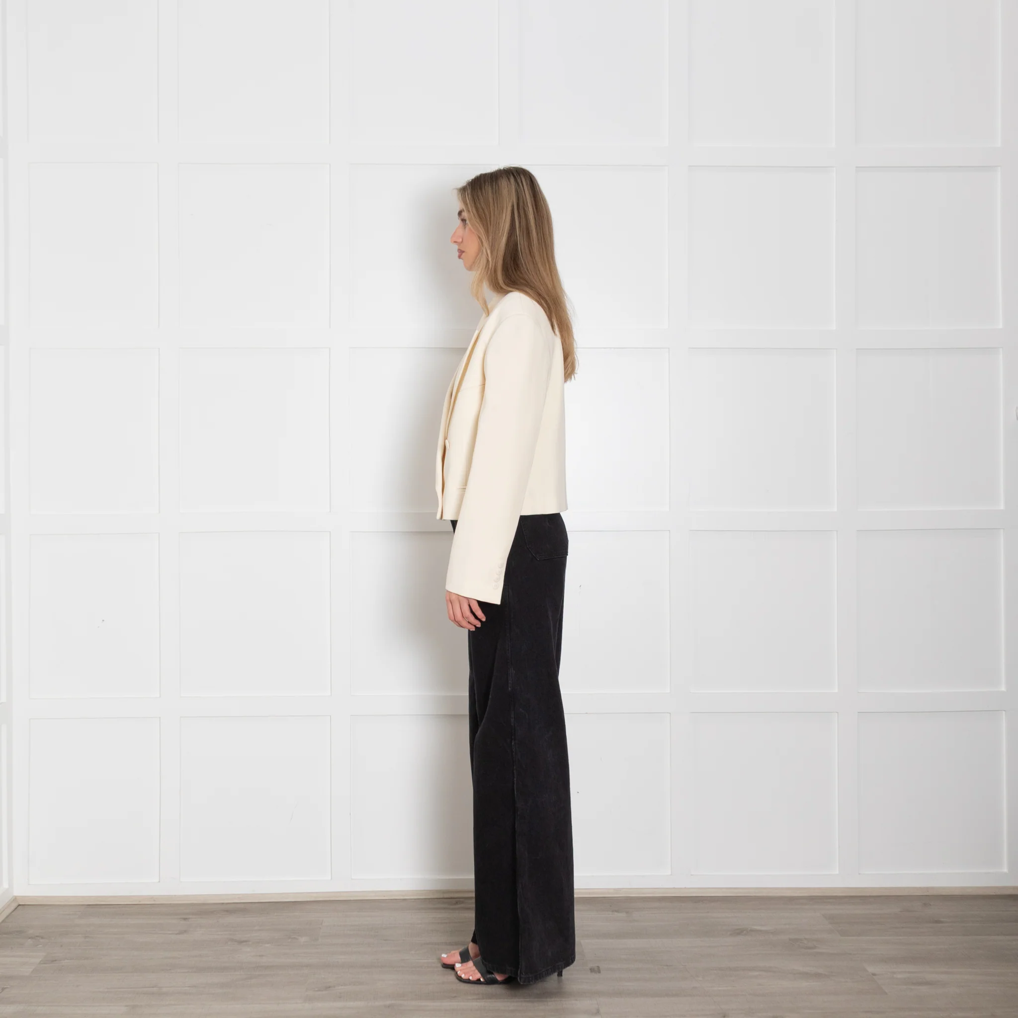 Raey Cream Cropped Jacket - Image 4