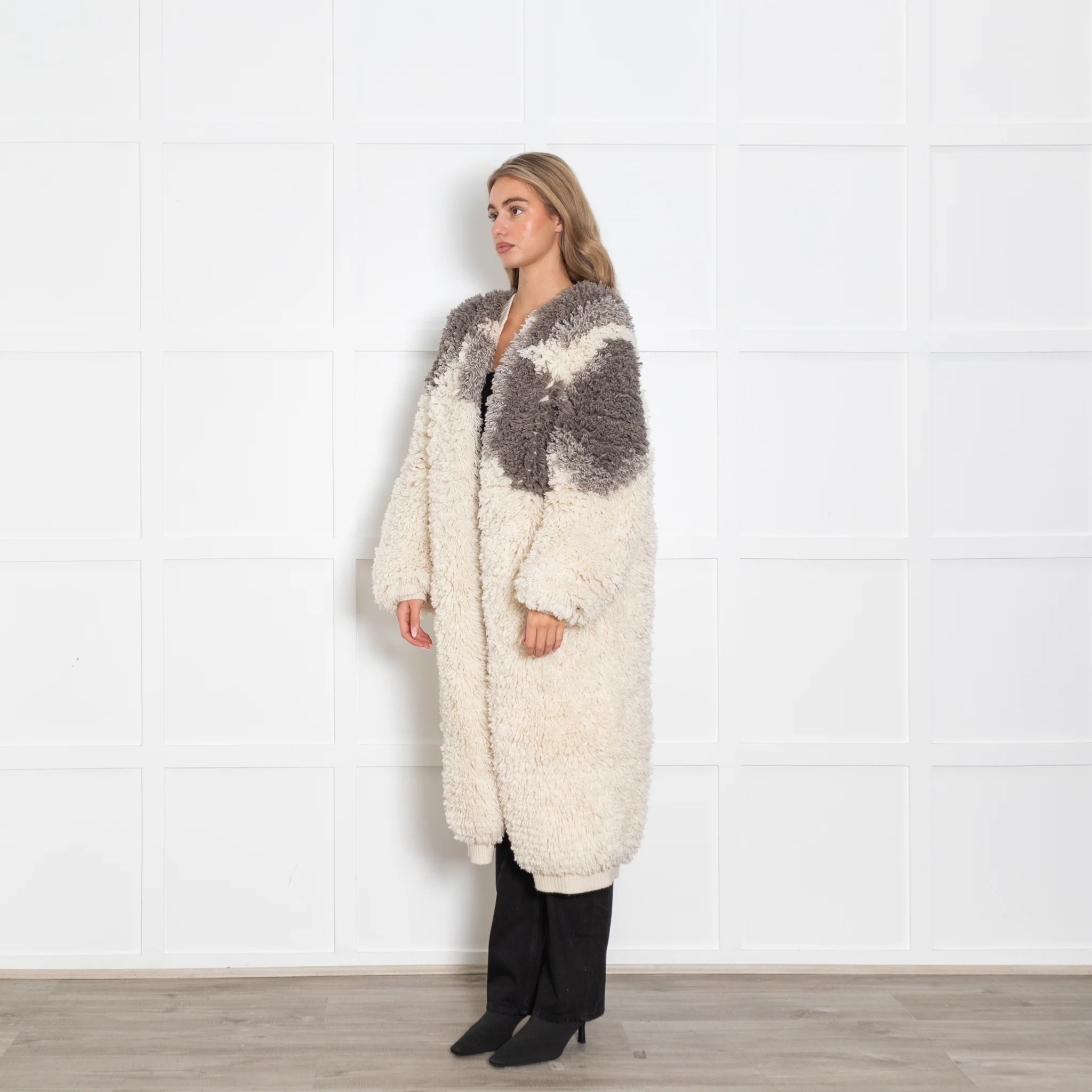 Raey Cream Hairy Tonal Chunky Recycled Cashmere Long Cardigan - Image 3