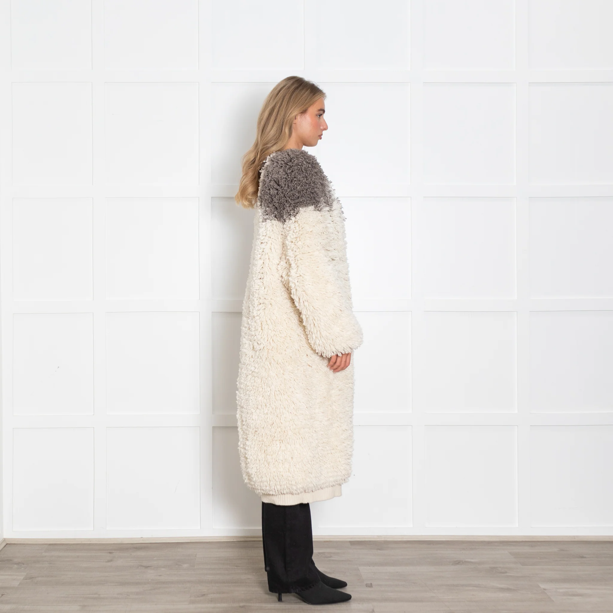 Raey Cream Hairy Tonal Chunky Recycled Cashmere Long Cardigan - Image 6