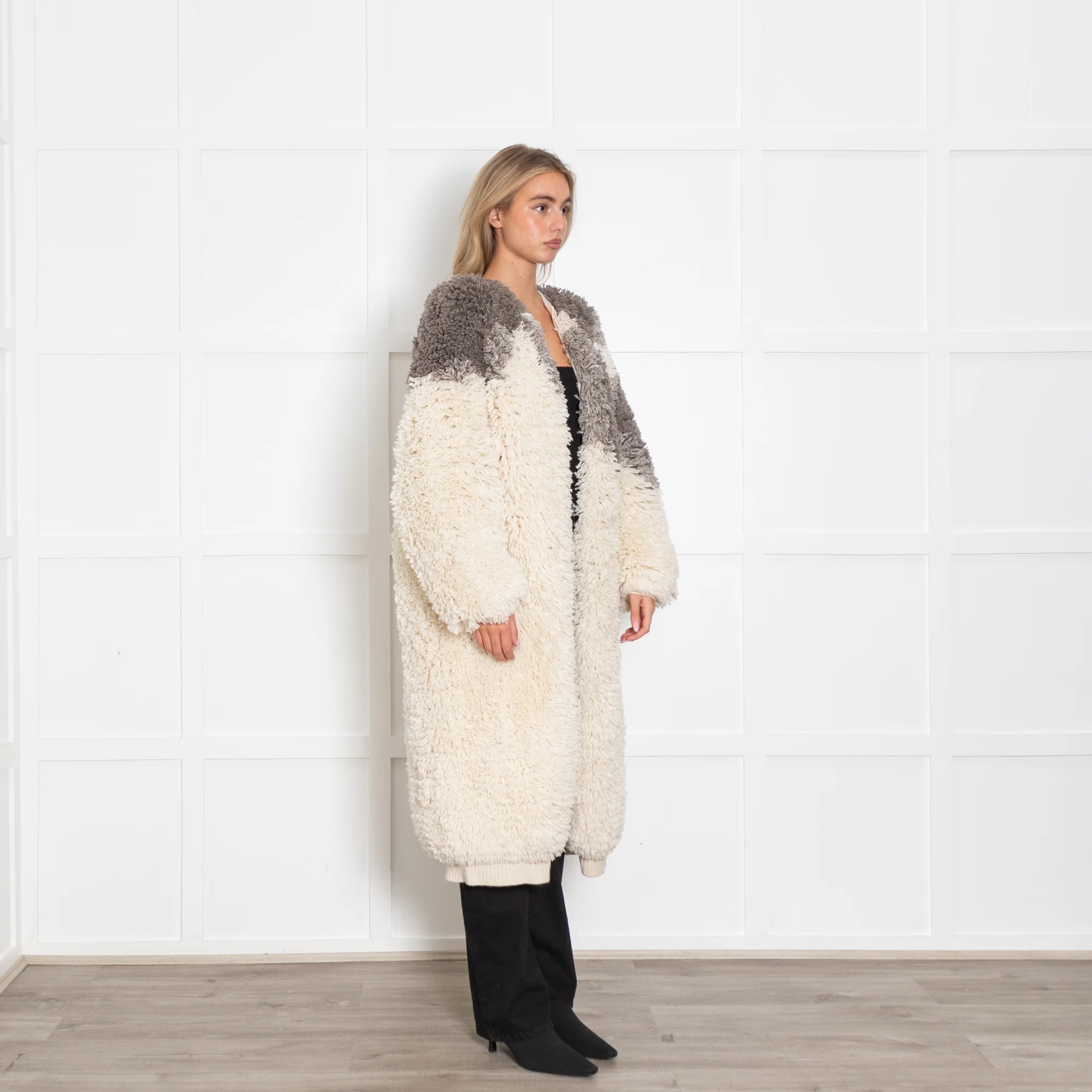 Raey Cream Hairy Tonal Chunky Recycled Cashmere Long Cardigan - Image 7