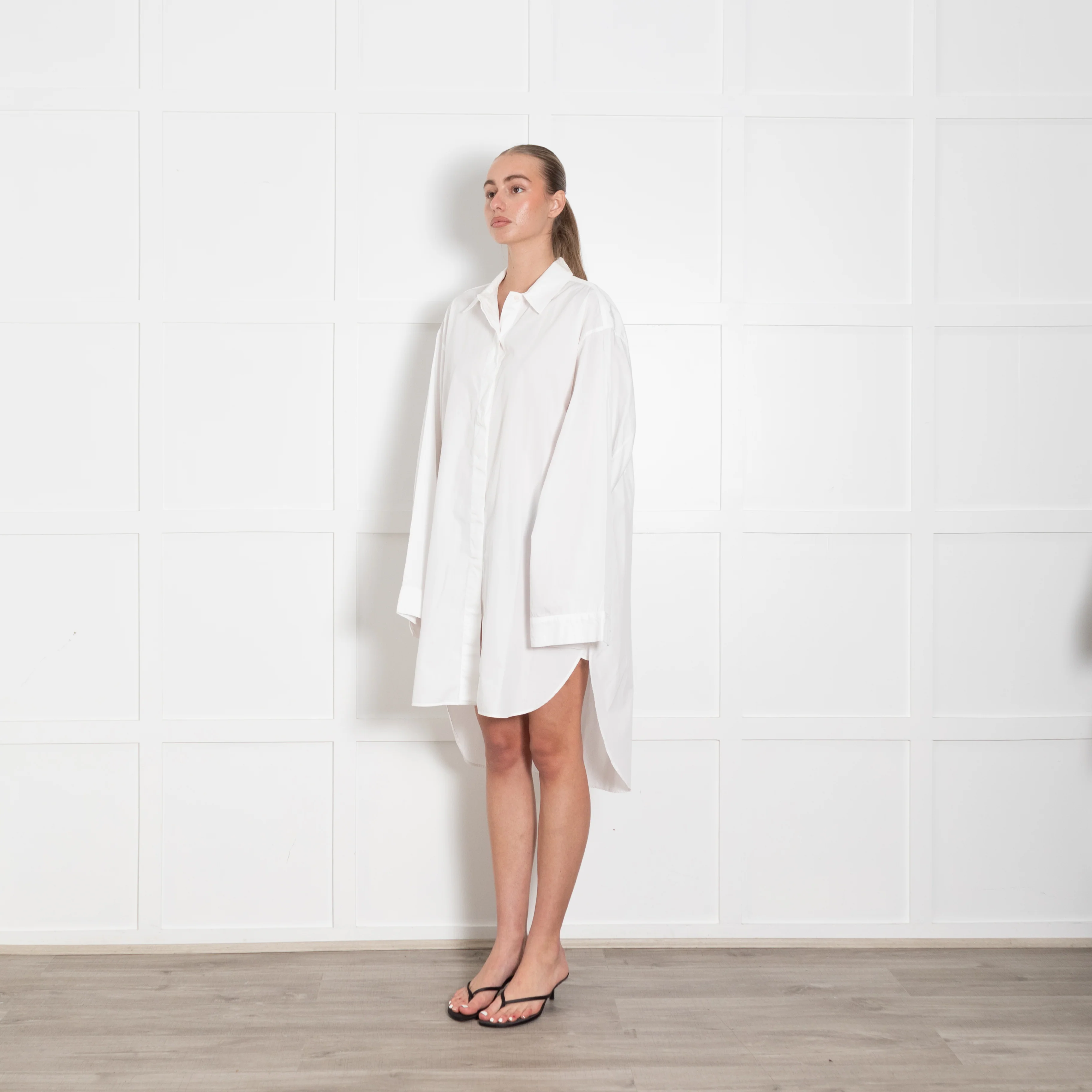 Raey White Cotton Shirt Dress With Long Sleeves - Image 3