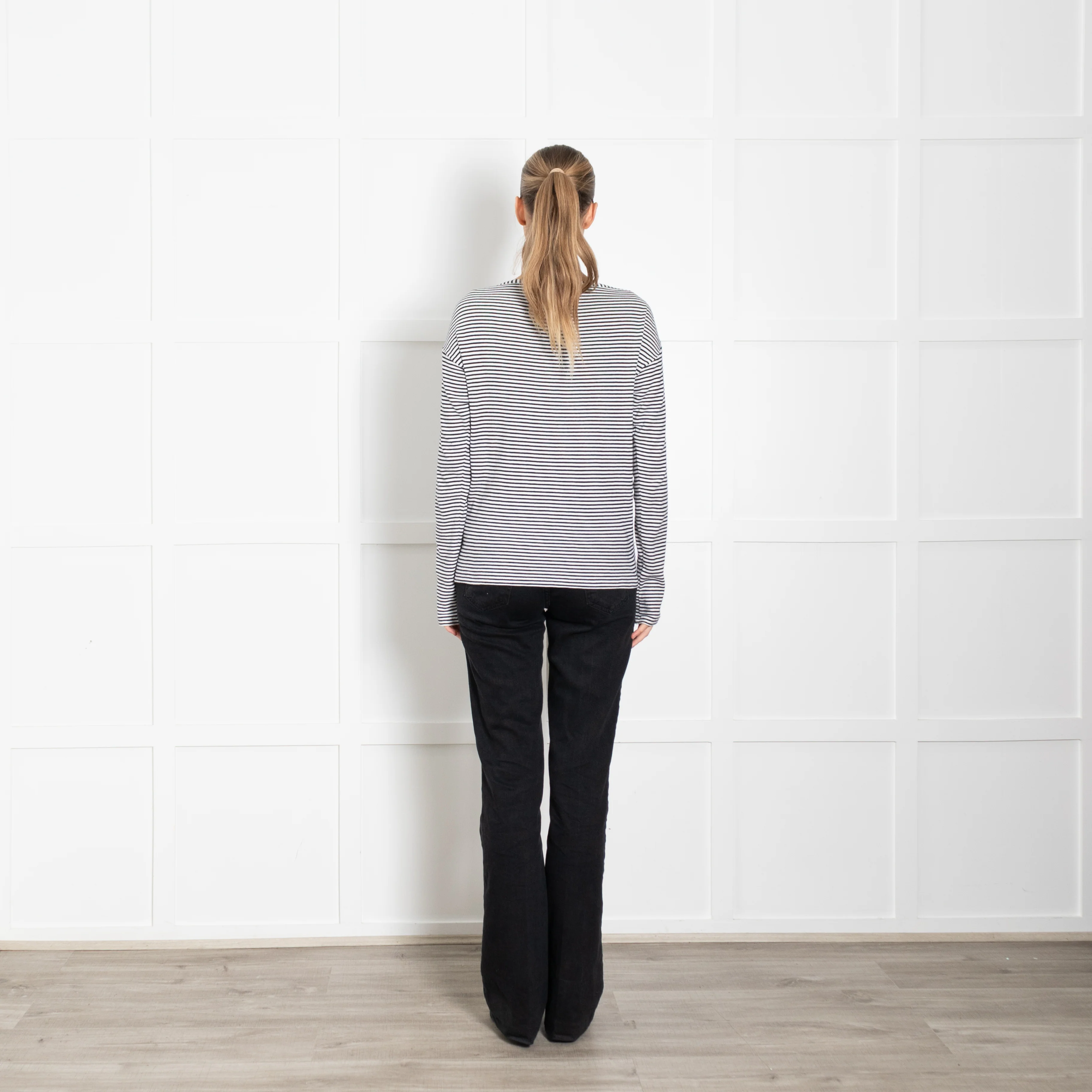 Raey White Navy Striped Wide Neck Long Sleeve T-Shirt - Image 5