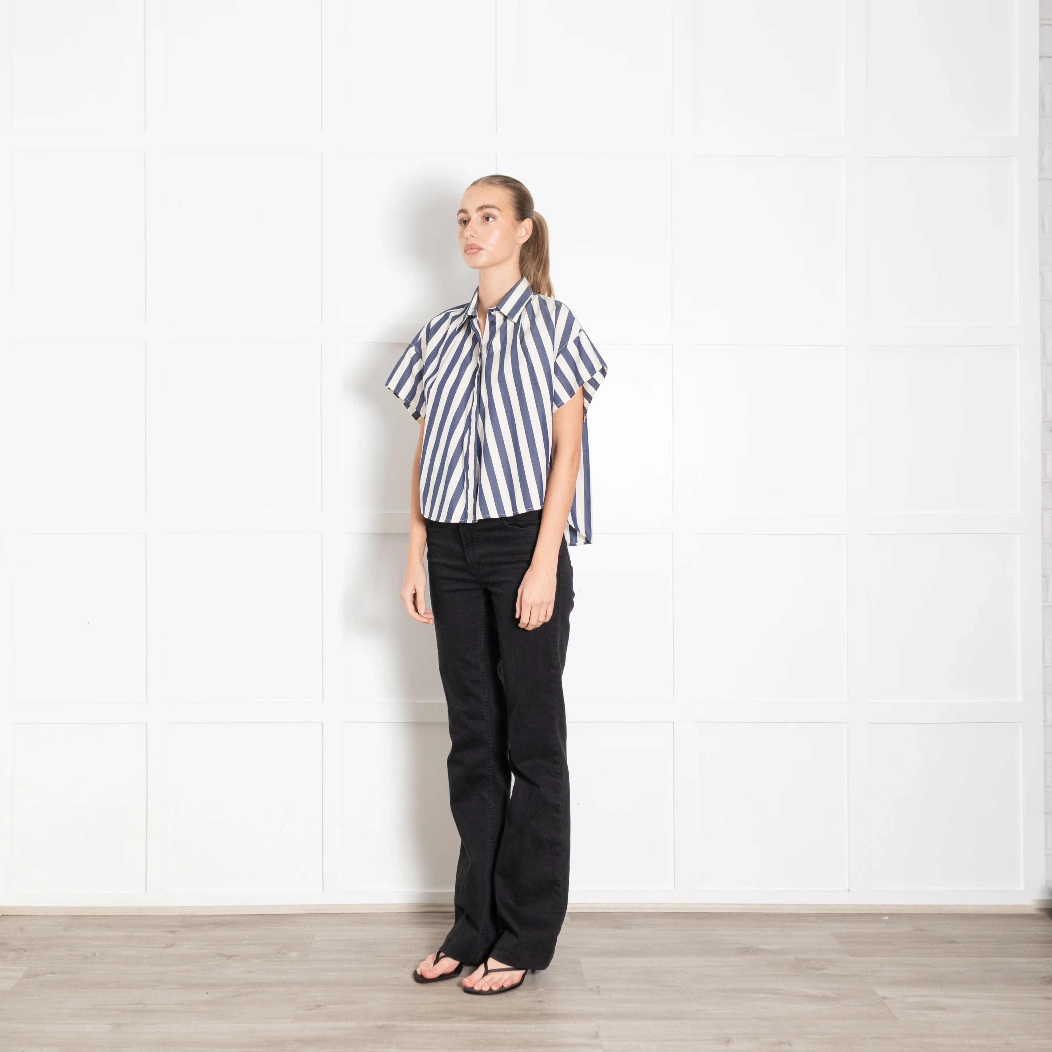 Rag & Bone Blue and White Stripe Cropped Shirt - Image 3