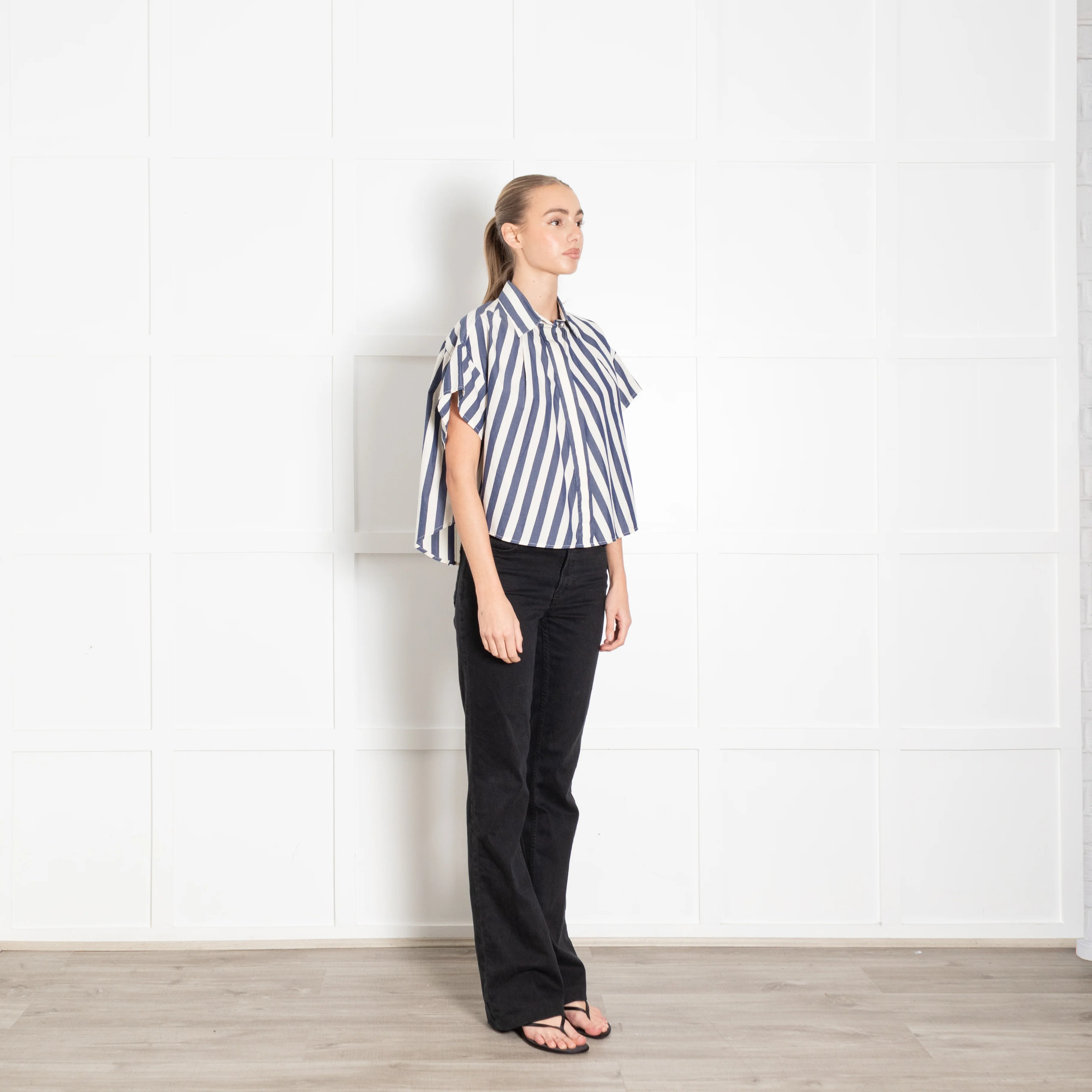 Rag & Bone Blue and White Stripe Cropped Shirt - Image 7
