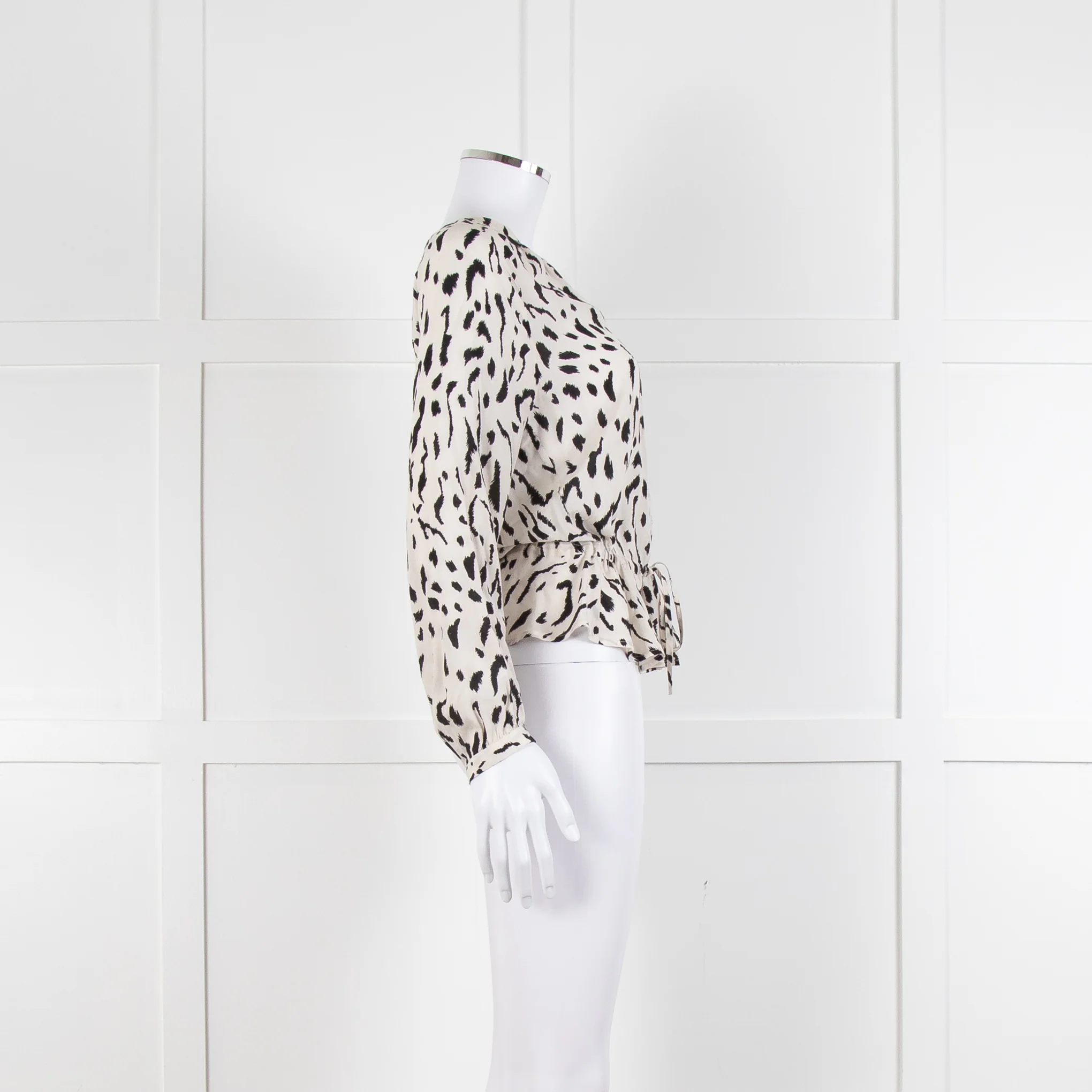 Rails Cream And Black Button Front Blouse - Image 3