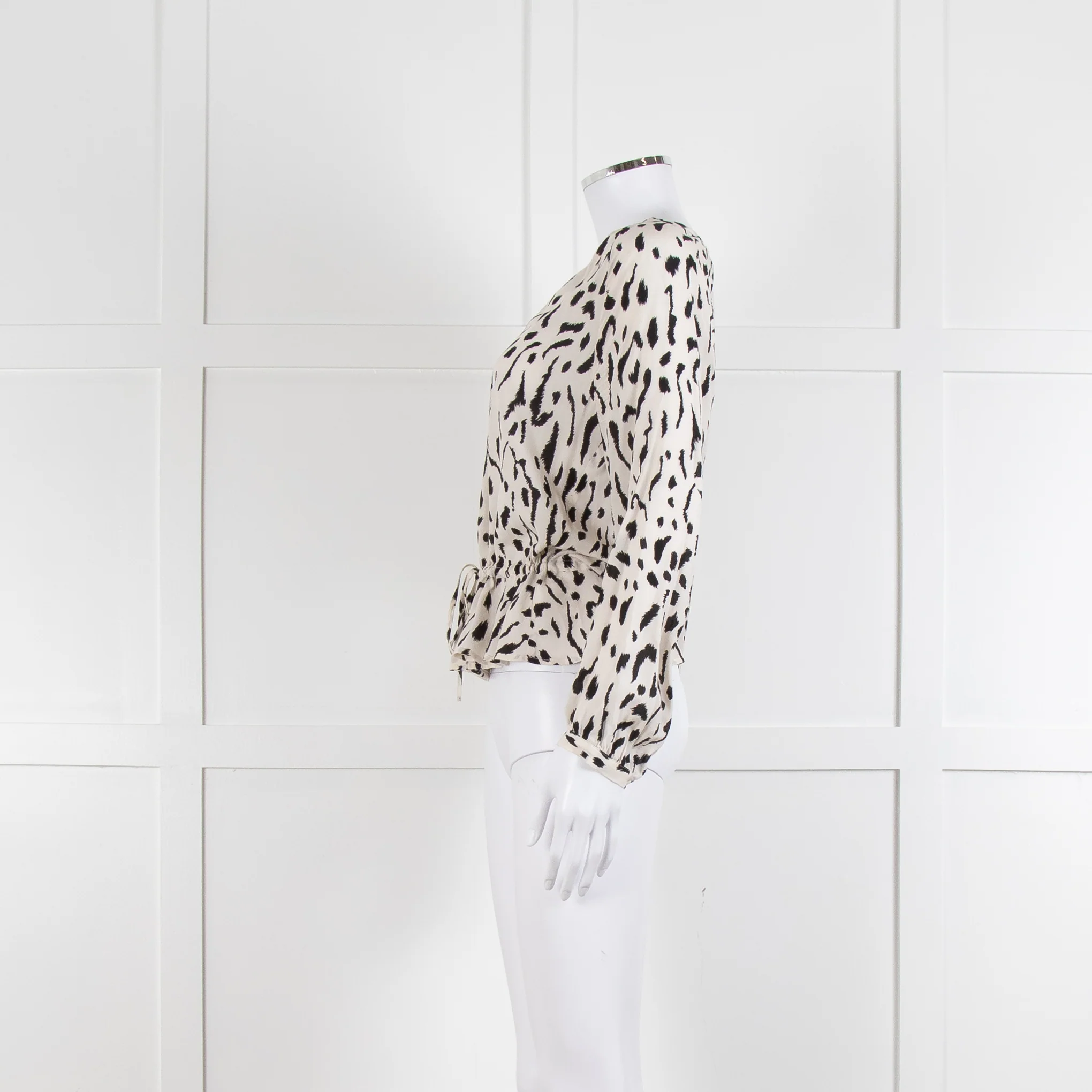 Rails Cream And Black Button Front Blouse - Image 7