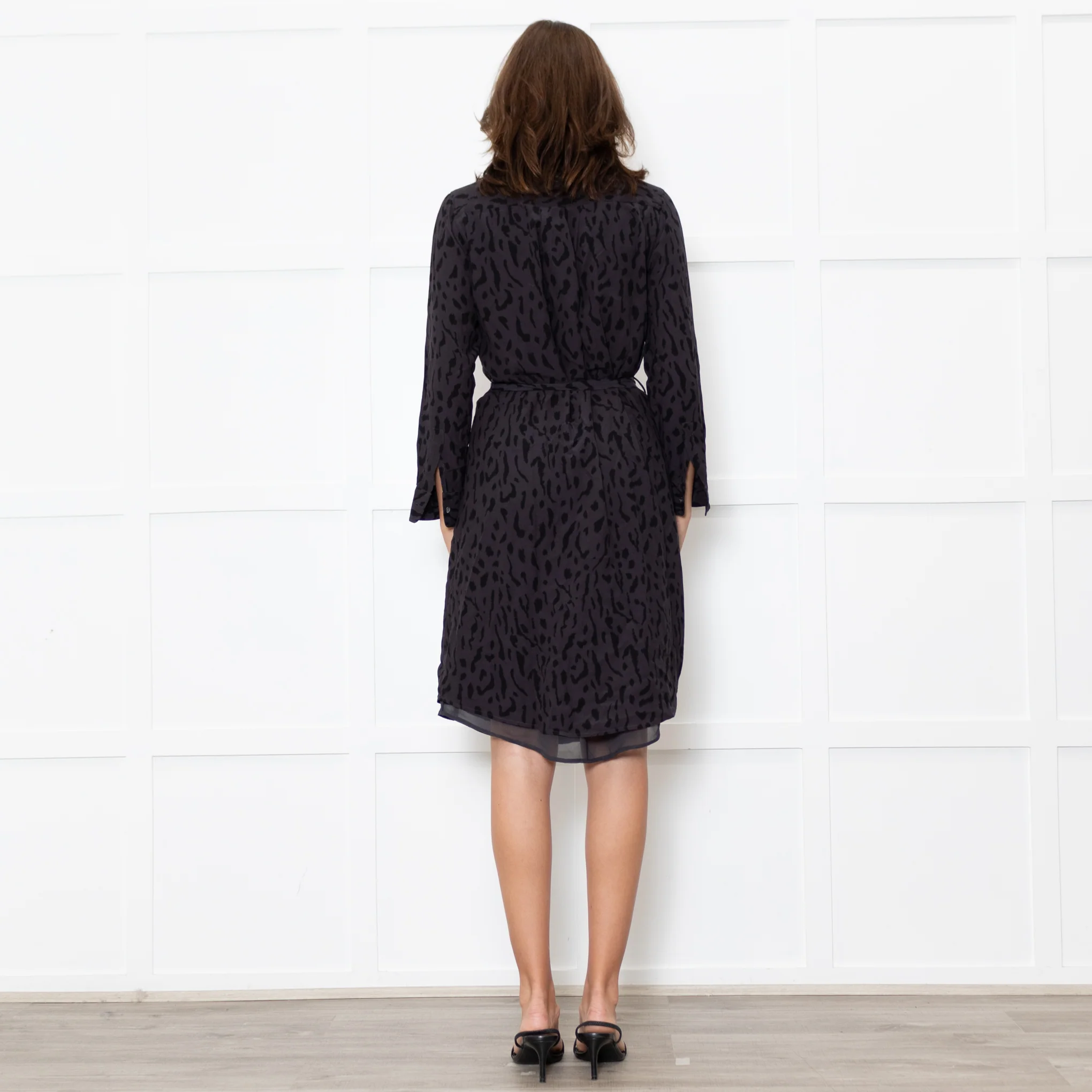 Rails Dark Grey Black Animal Print Long Sleeve Knee Length Dress - Image 5