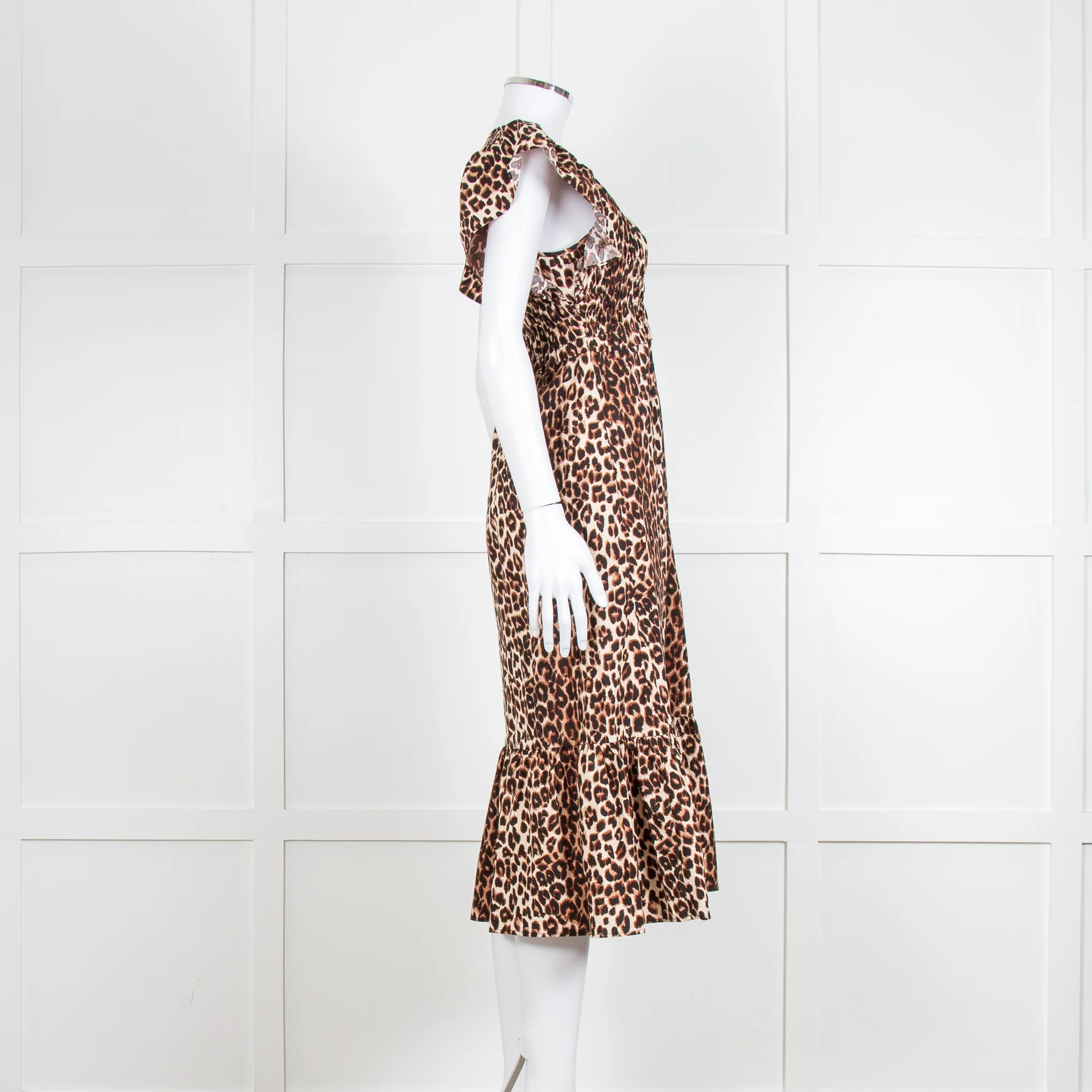 Rails Leopard Print Cotton Midi Smocked Dress with Frill Sleeves and V Neck - Image 3