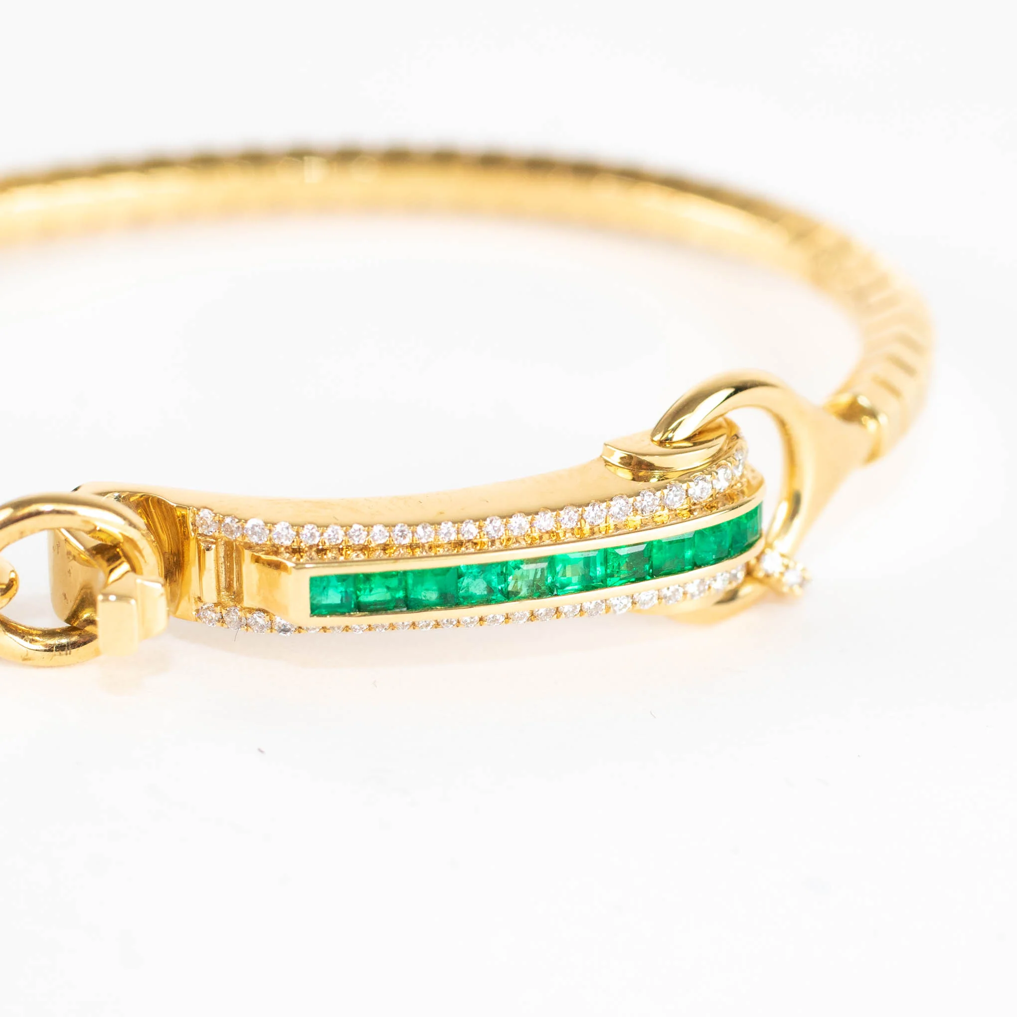 Rainbow K Empress Diamond, Emerald & 18kt Gold Bracelet - Image 4