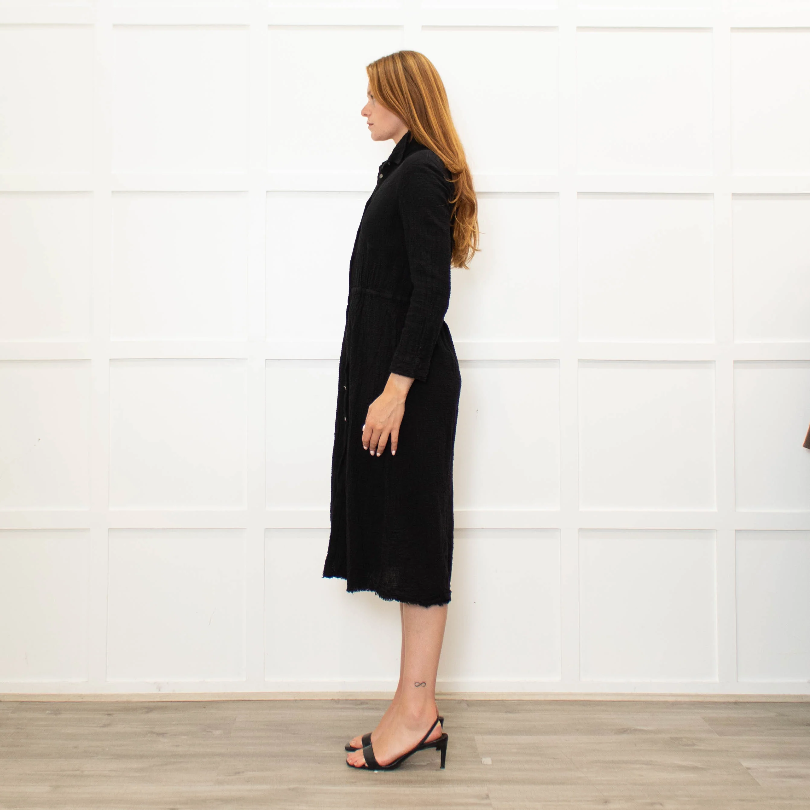Raquel Allegra Black textured Cotton Long Sleeved Dress - Image 4