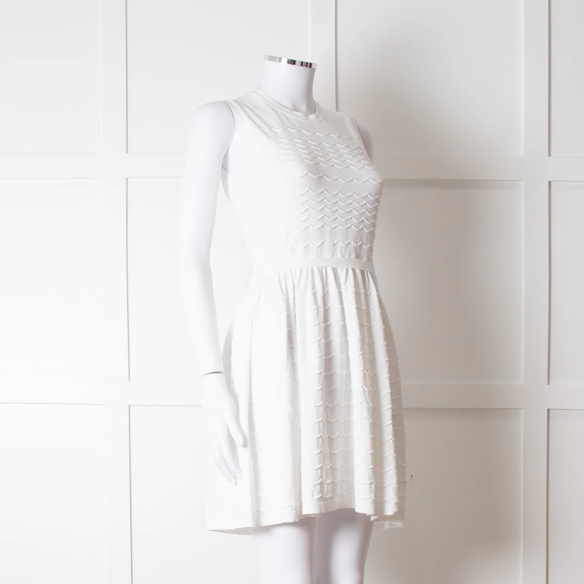 Red Valentino White Knit Sleeveless Mini Dress - Image 2