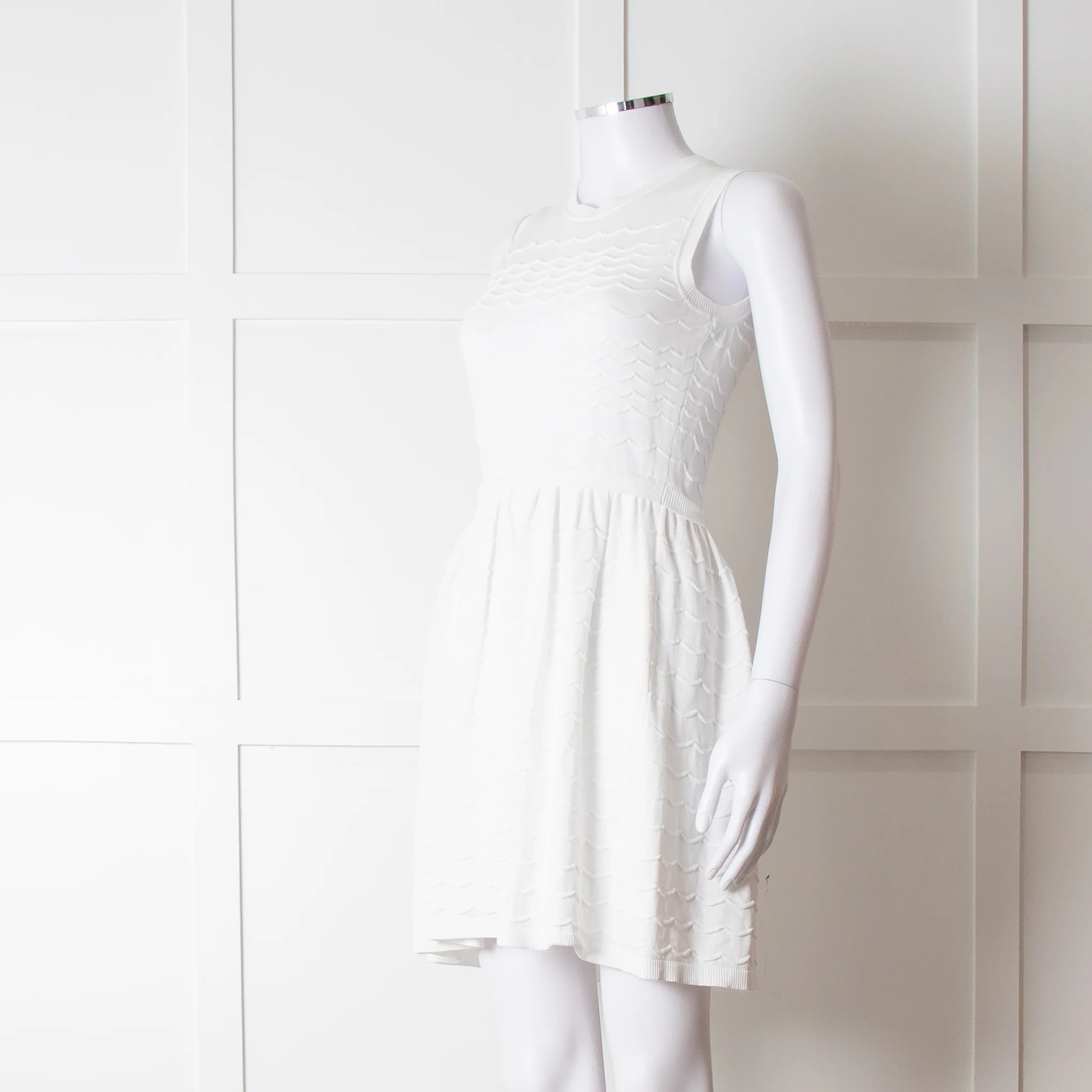 Red Valentino White Knit Sleeveless Mini Dress - Image 8