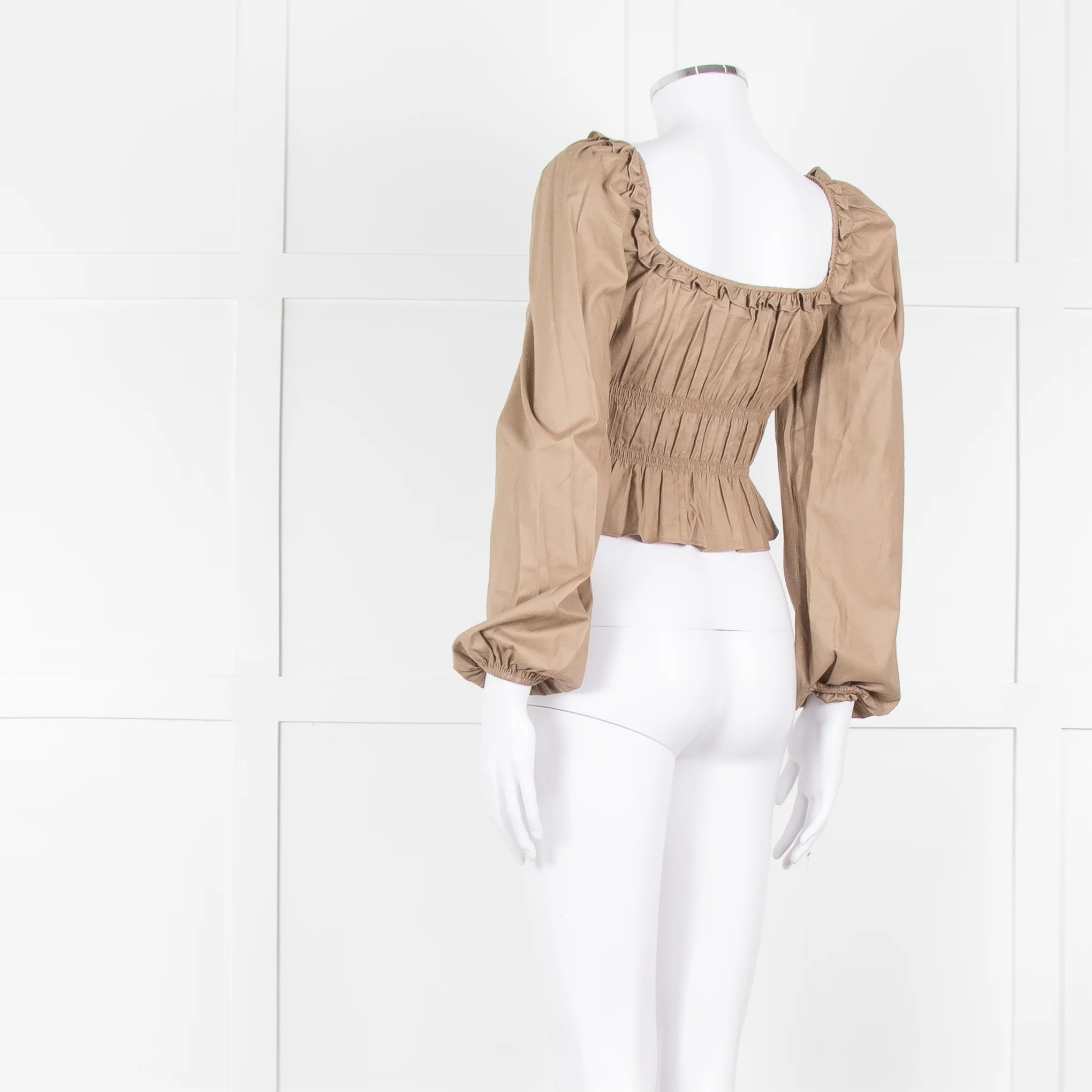 Reformation Beige Elasticated Waist Long Sleeve Cropped Cotton Top - Image 6