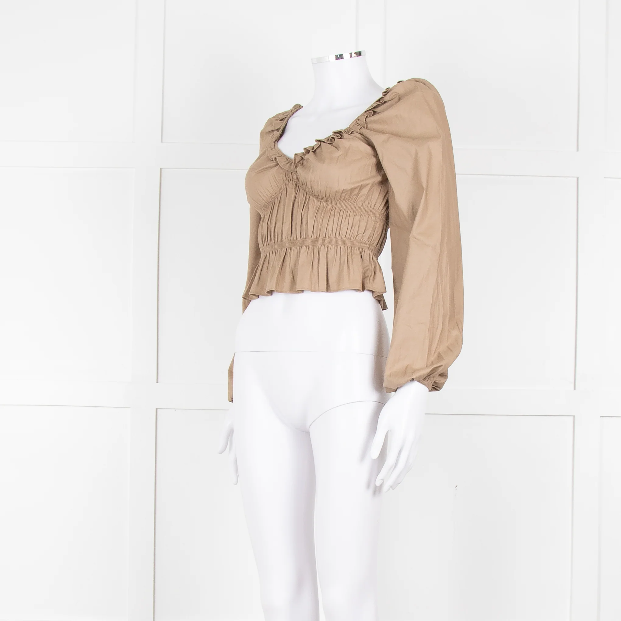 Reformation Beige Elasticated Waist Long Sleeve Cropped Cotton Top - Image 8