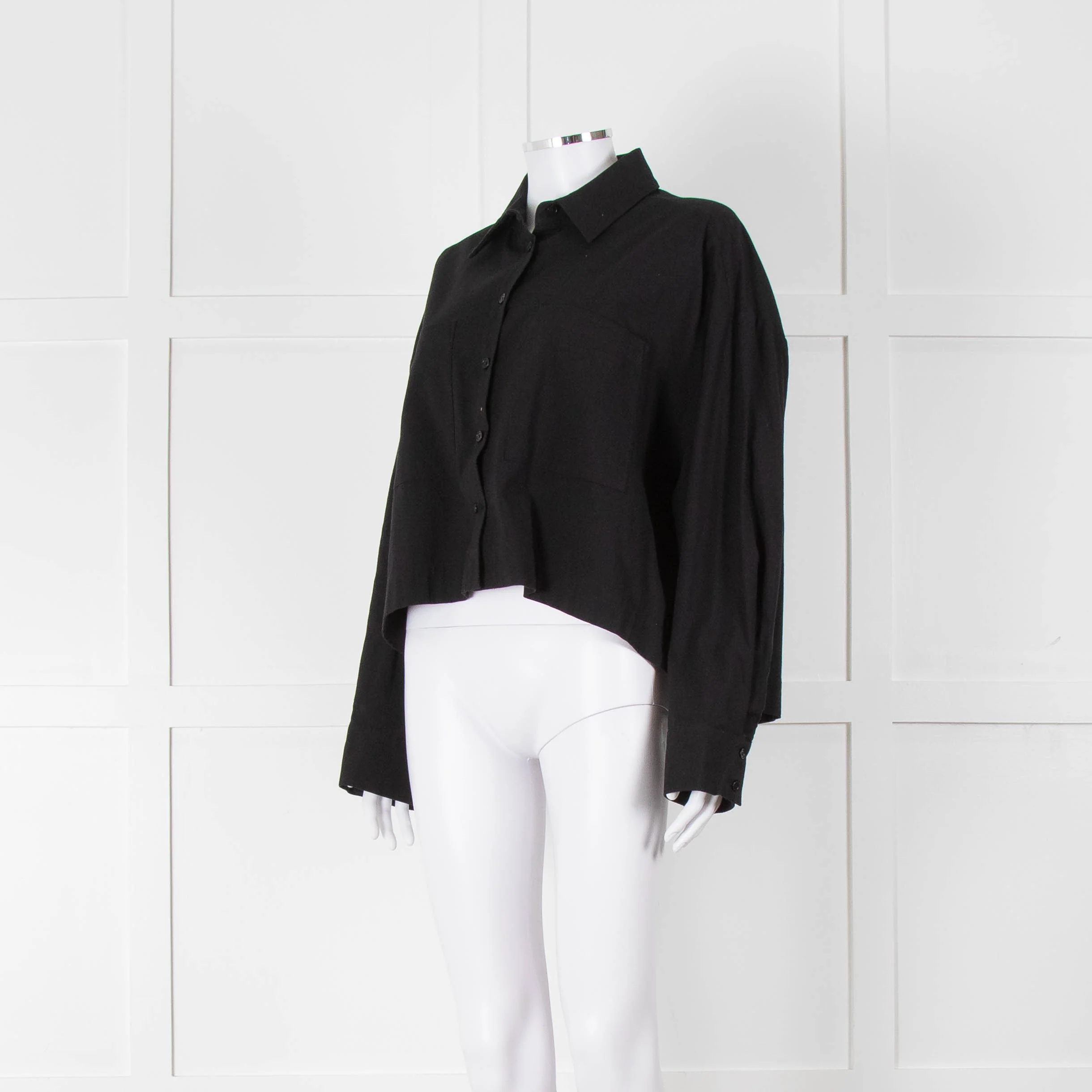 Reformation Black Cropped Boxy Shirt - Image 8
