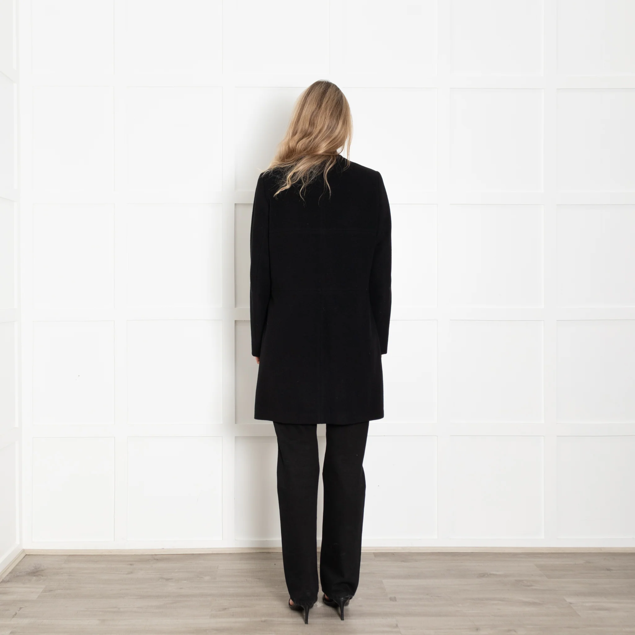 Riani Black Collarless Buckle Coat - Image 5