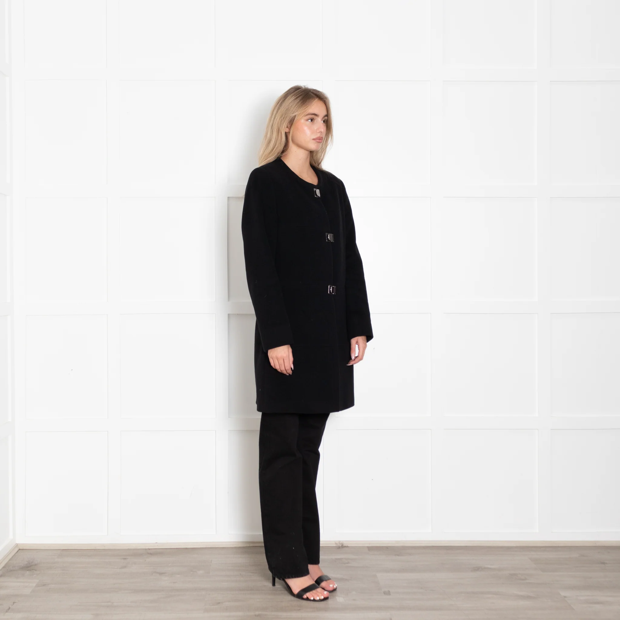 Riani Black Collarless Buckle Coat - Image 7