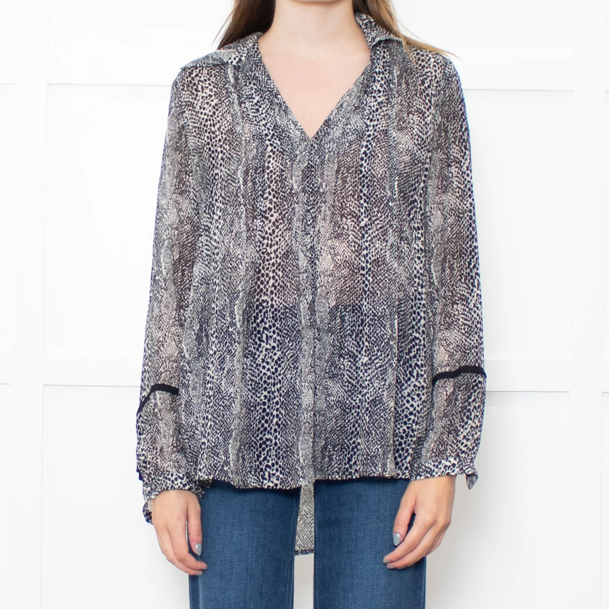 Riani Black White Animal Print Black Ribbon Detail Blouse - Image 2
